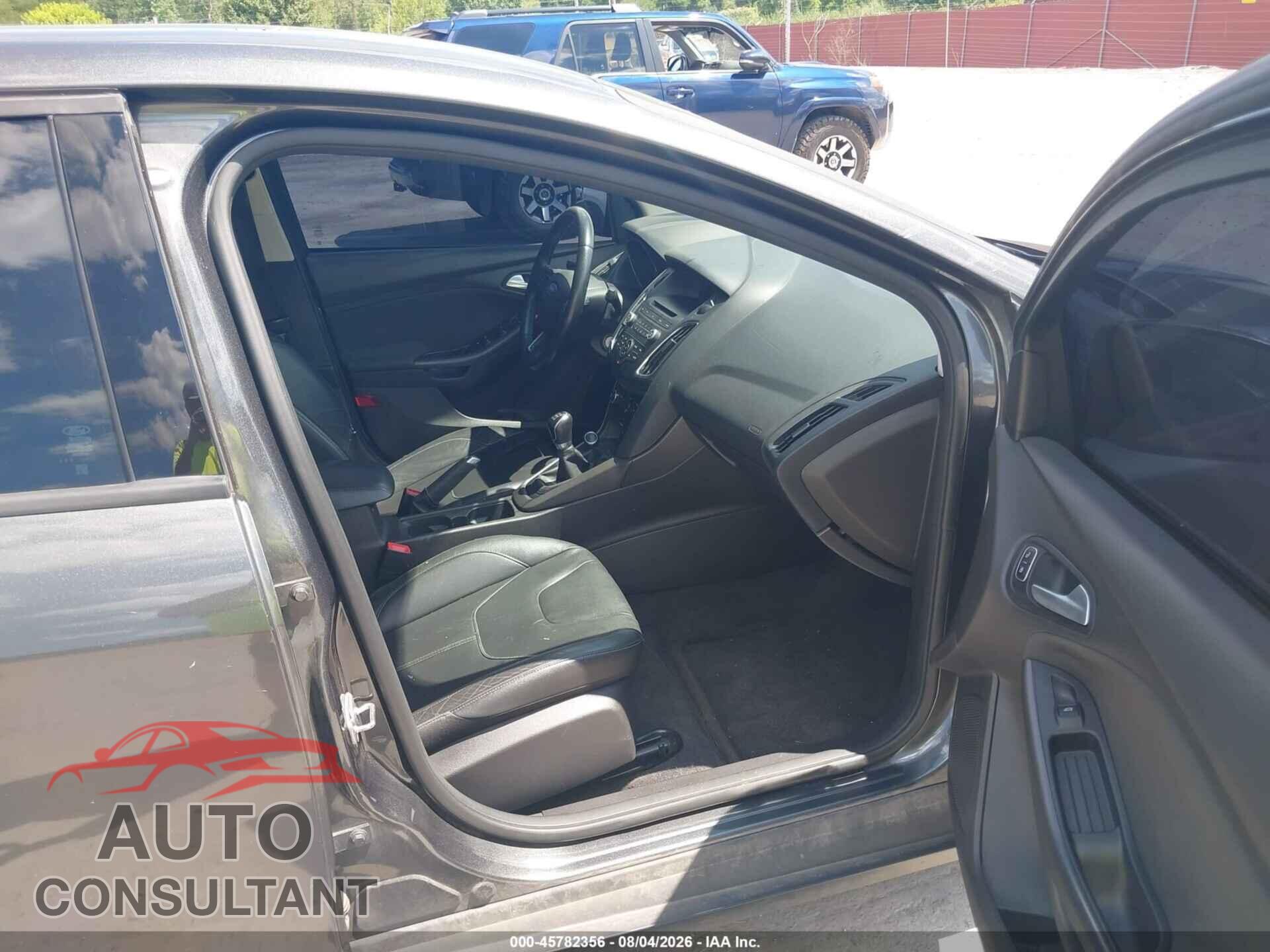 FORD FOCUS 2016 - 1FADP3F28GL390111