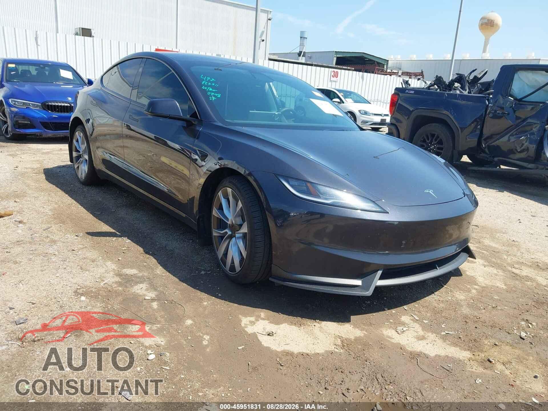 TESLA MODEL 3 2024 - 5YJ3E1EB3RF827911