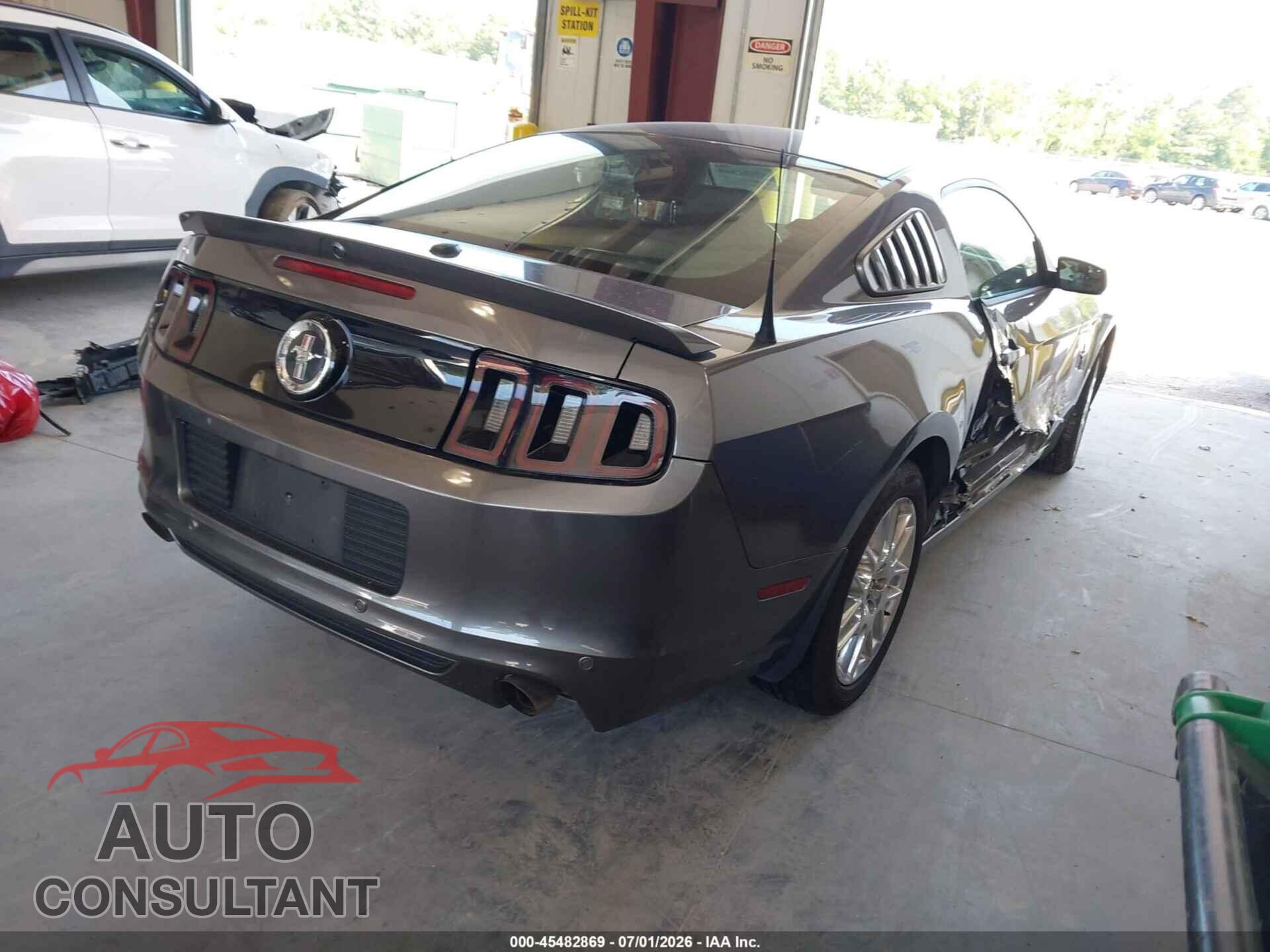 FORD MUSTANG 2014 - 1ZVBP8AM9E5326066