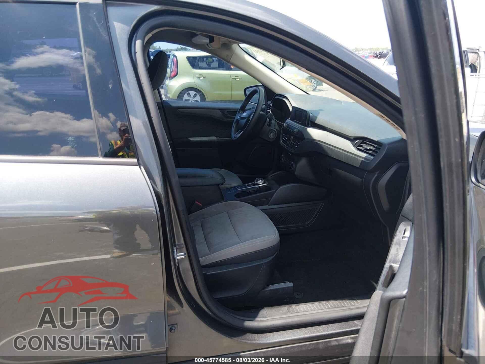 FORD ESCAPE 2020 - 1FMCU0F69LUA75611