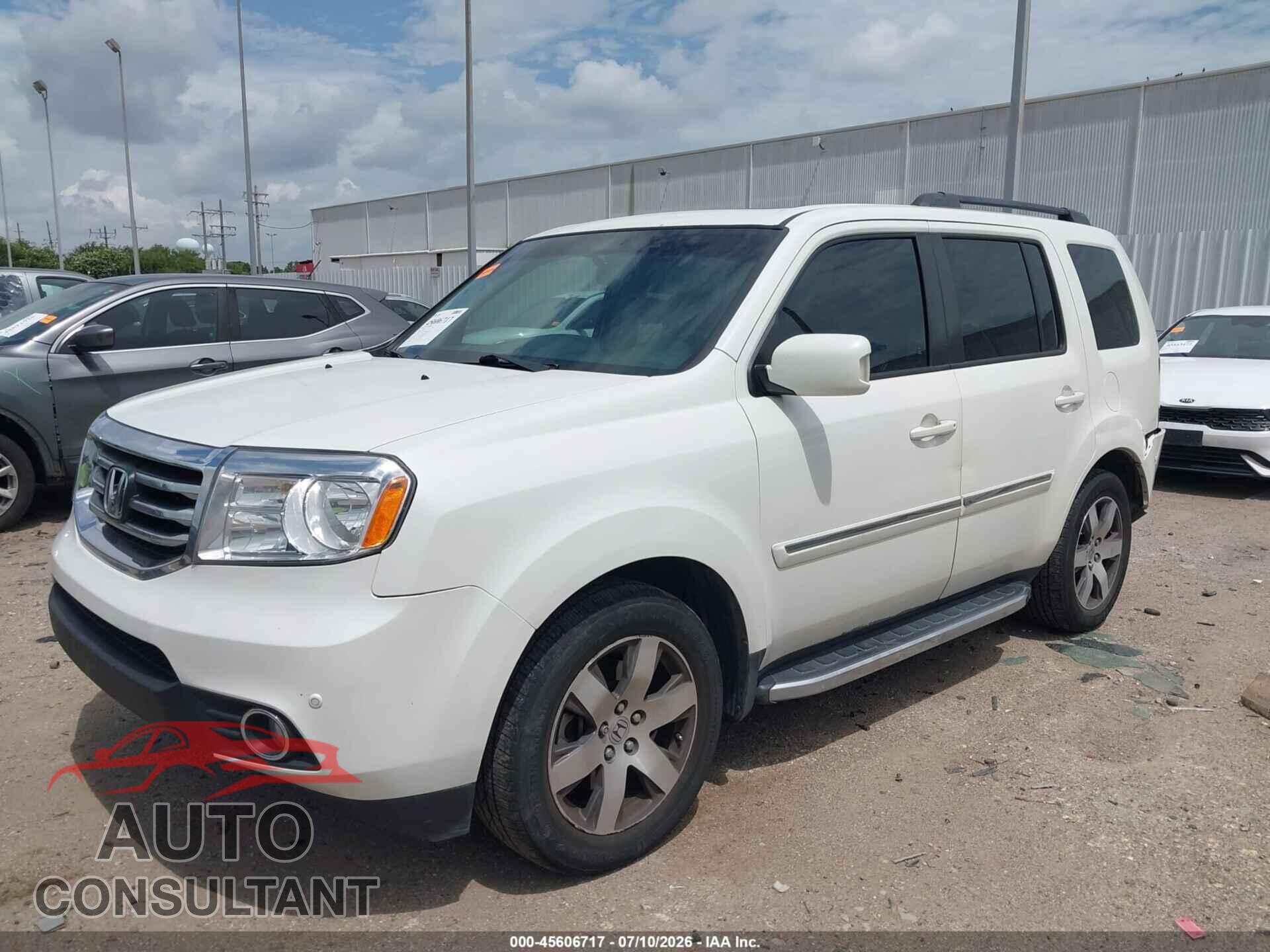 HONDA PILOT 2013 - 5FNYF3H99DB011043