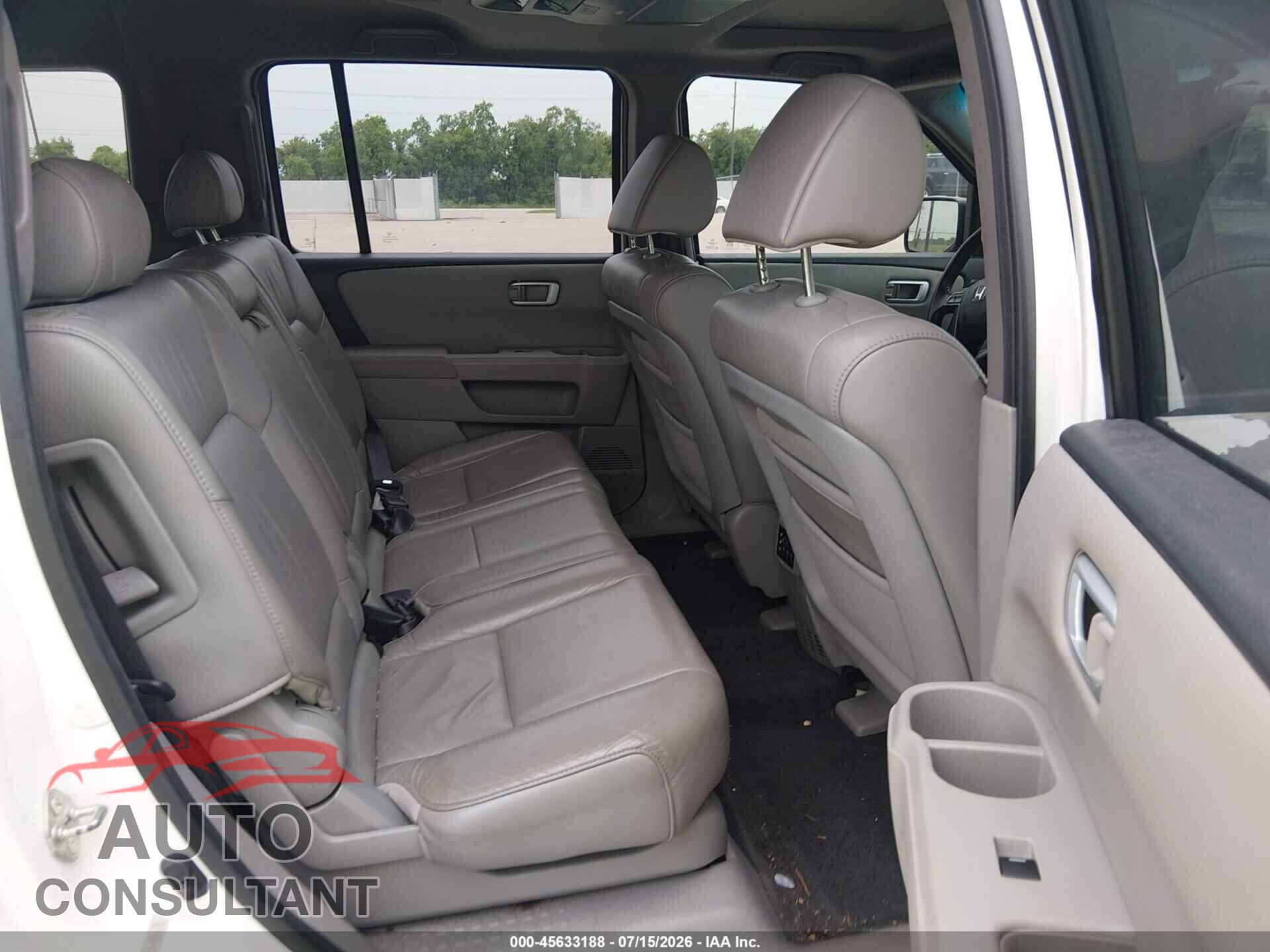 HONDA PILOT 2011 - 5FNYF3H69BB046300