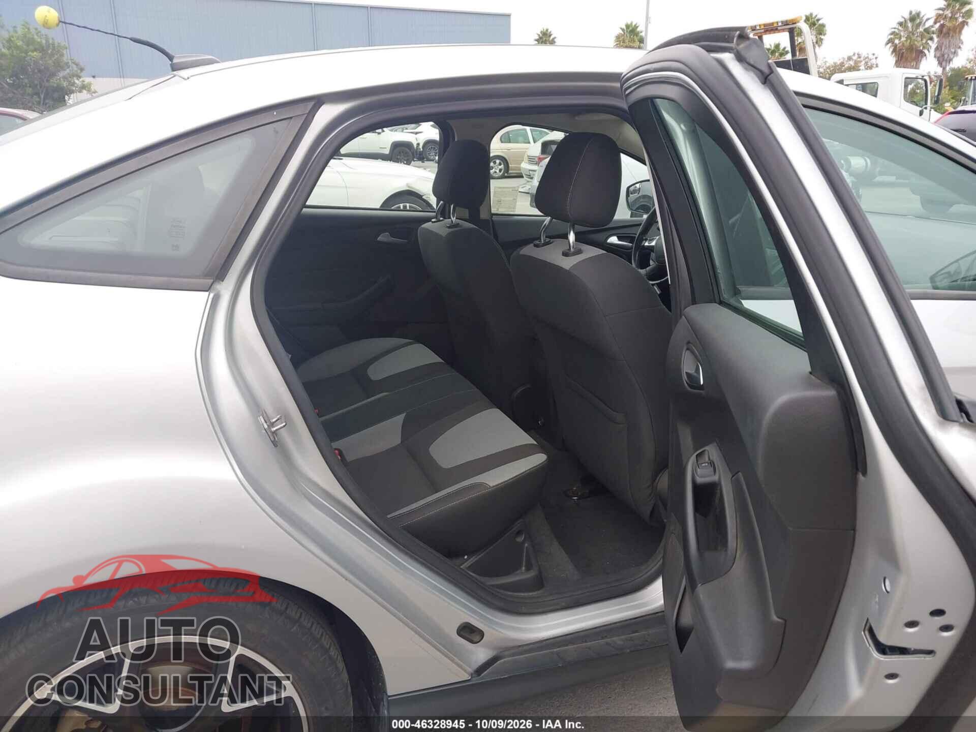 FORD FOCUS 2012 - 1FAHP3F28CL148687
