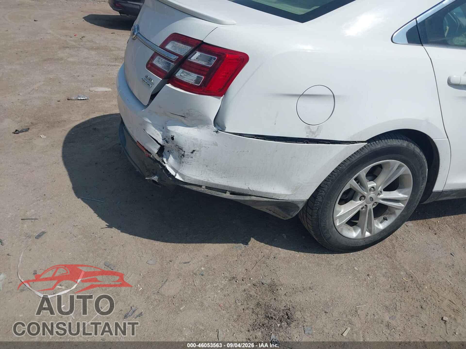 FORD TAURUS 2013 - 1FAHP2E82DG221000