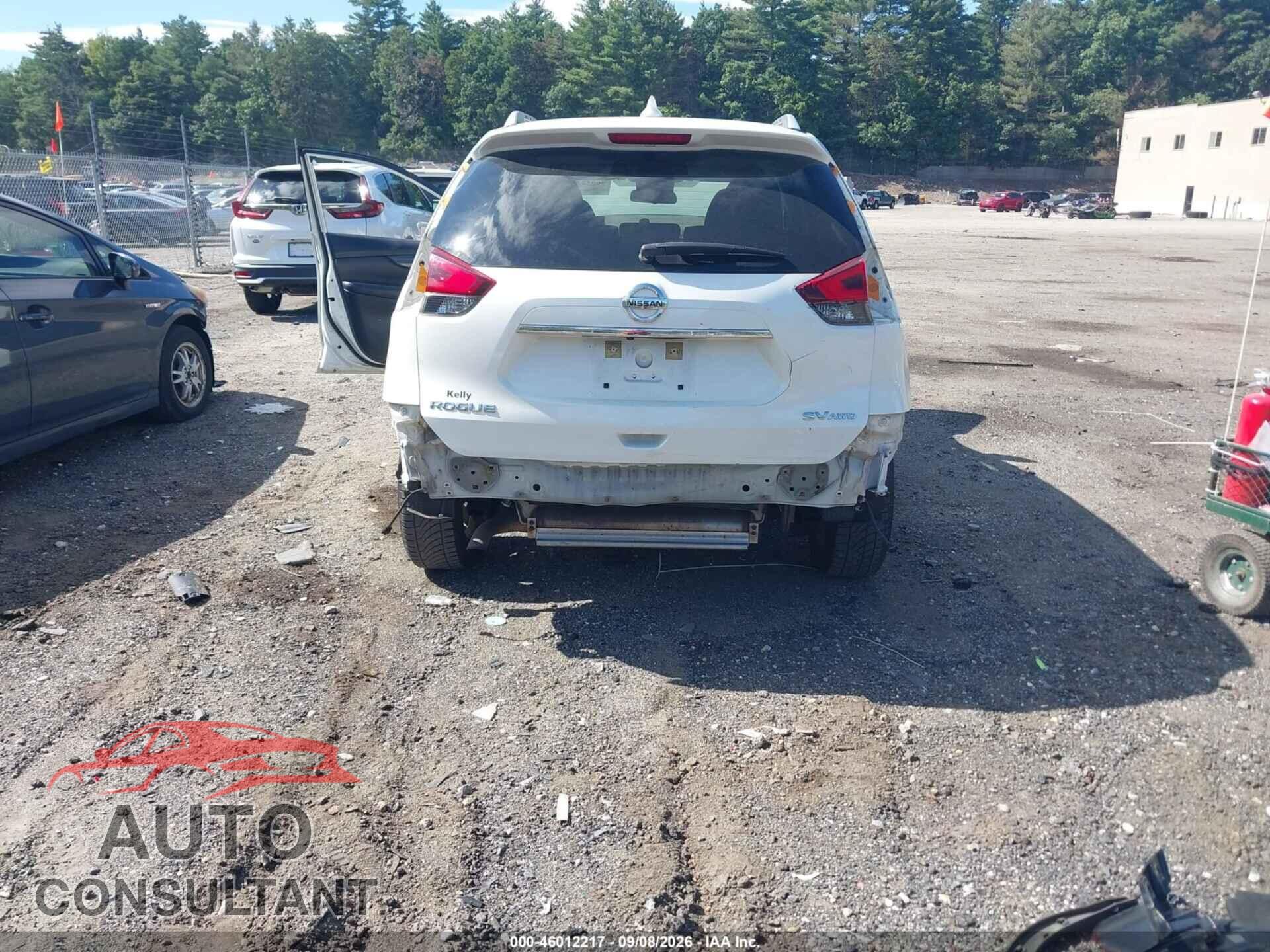 NISSAN ROGUE 2017 - KNMAT2MVXHP616594