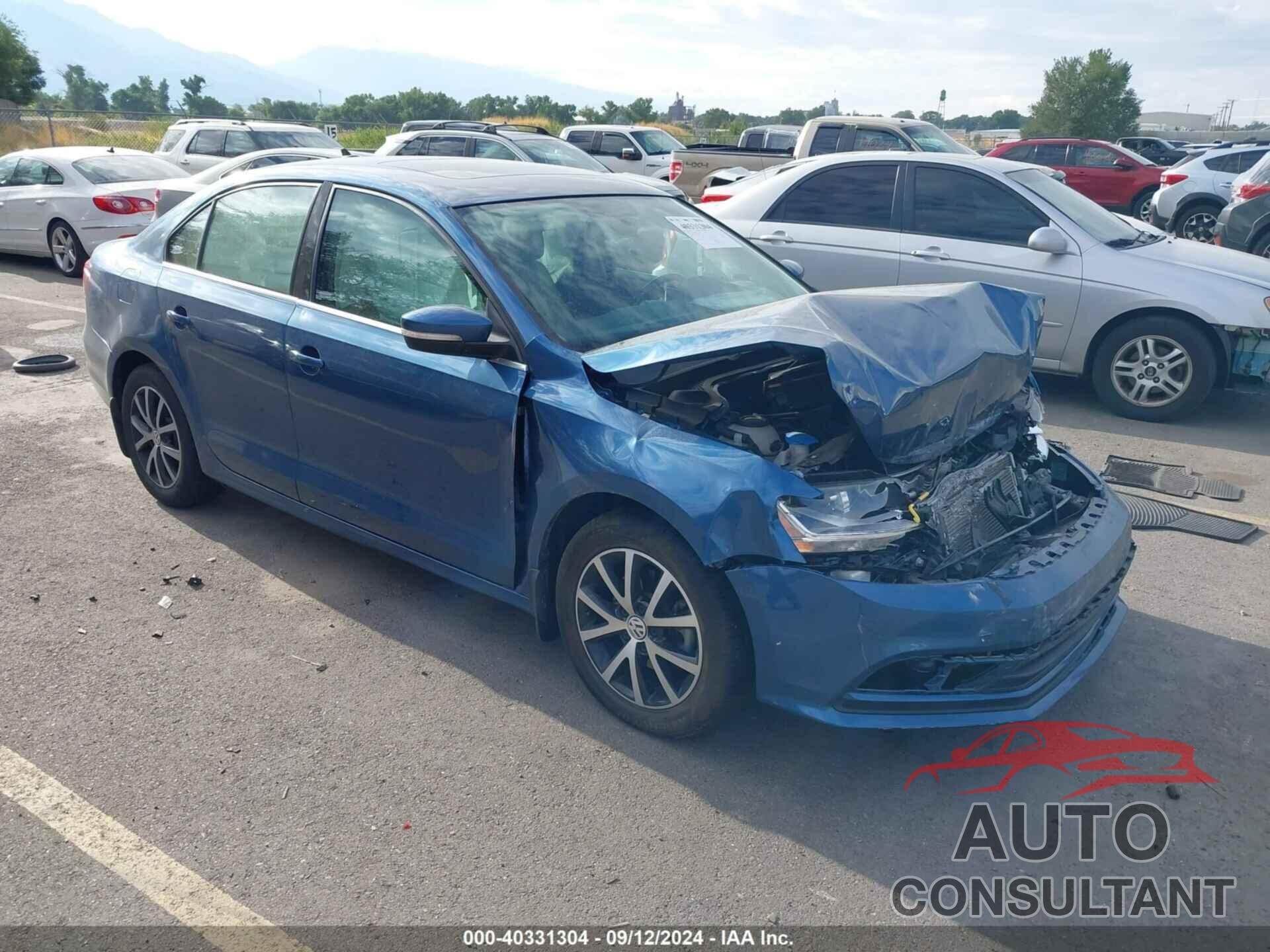 VOLKSWAGEN JETTA 2018 - 3VWDB7AJ8JM239691