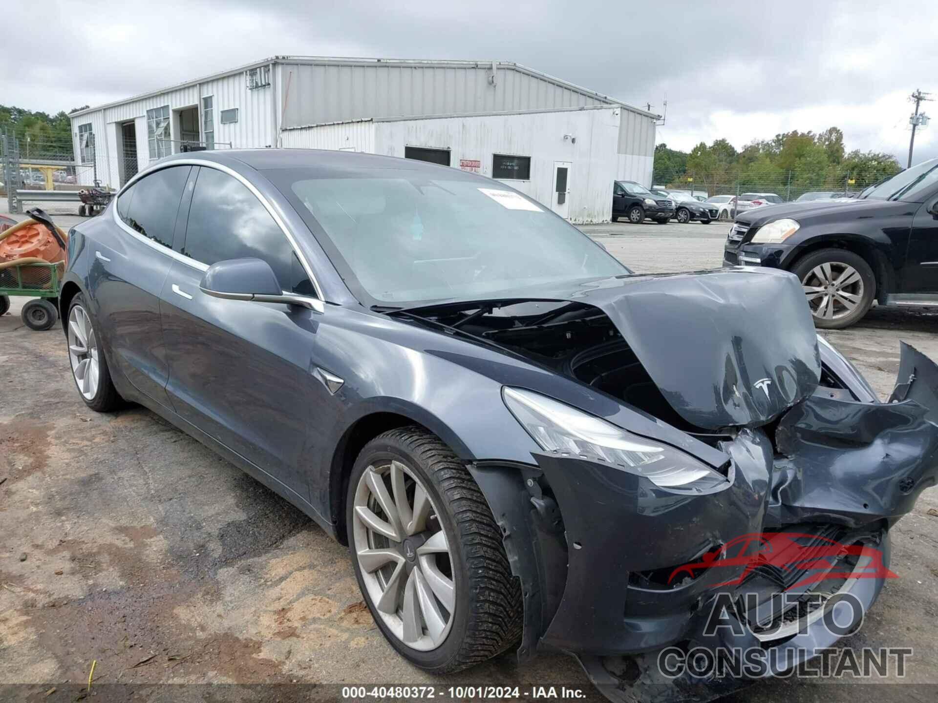 TESLA MODEL 3 2018 - 5YJ3E1EA0JF031094