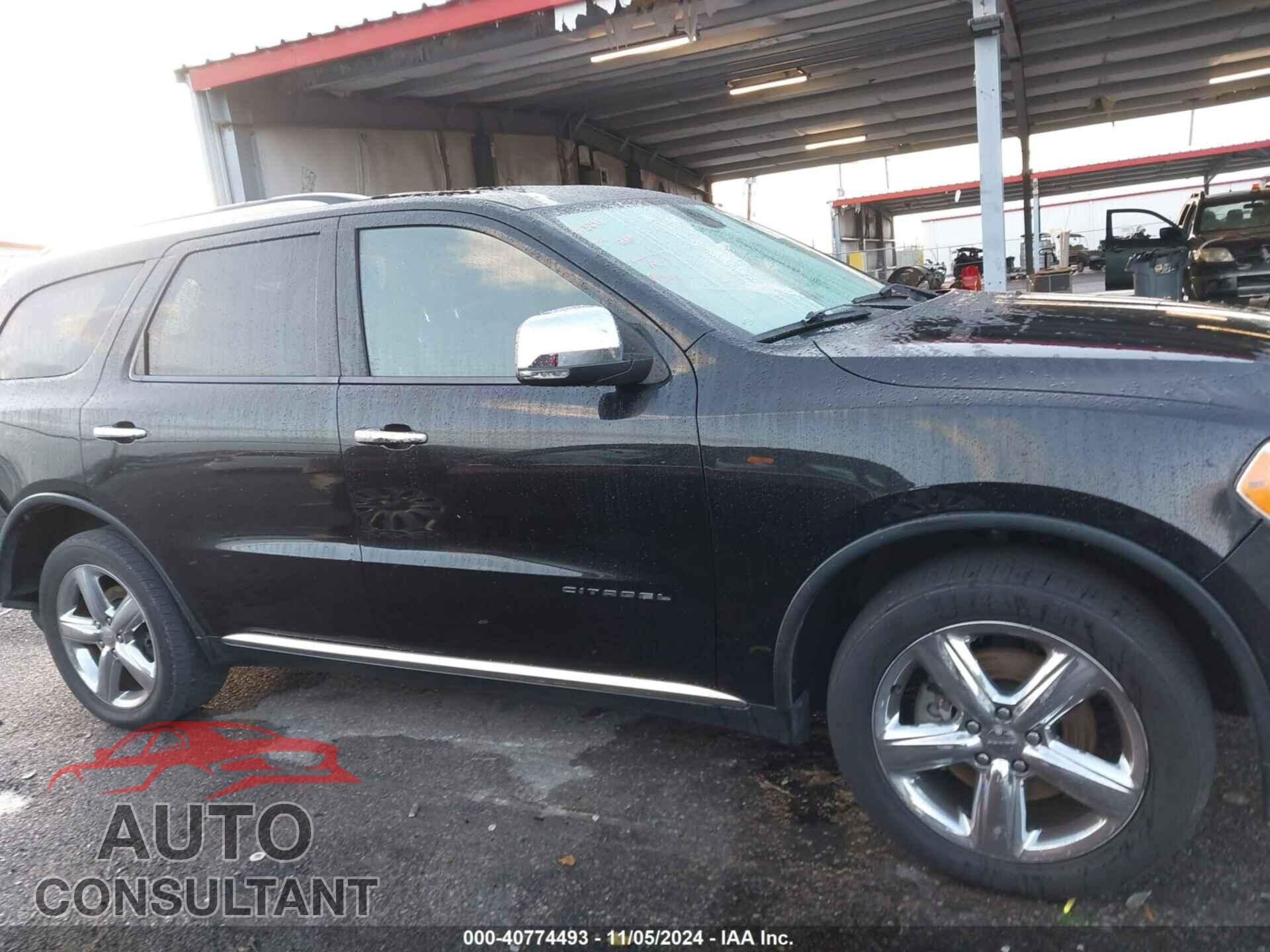 DODGE DURANGO 2013 - 1C4SDHET6DC628986