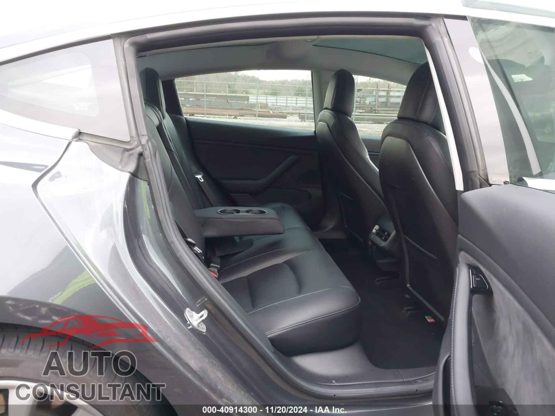 TESLA MODEL 3 2018 - 5YJ3E1EB2JF087272