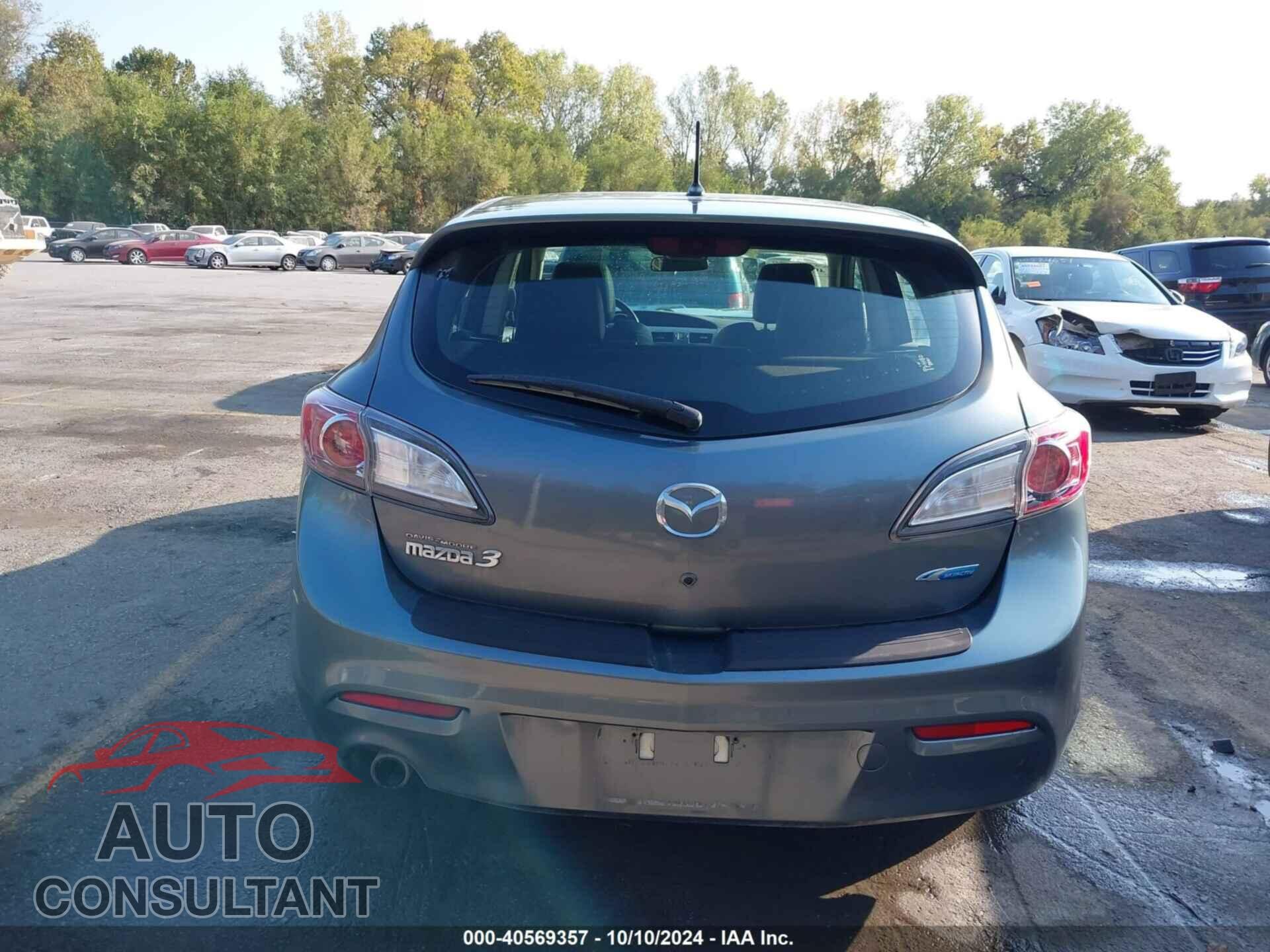 MAZDA MAZDA3 2012 - JM1BL1M77C1663755