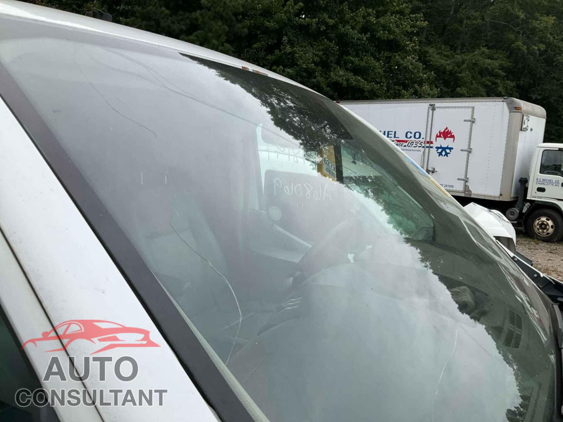 FORD TRANSIT-150 2017 - 1FTYE1YM9HKA68069