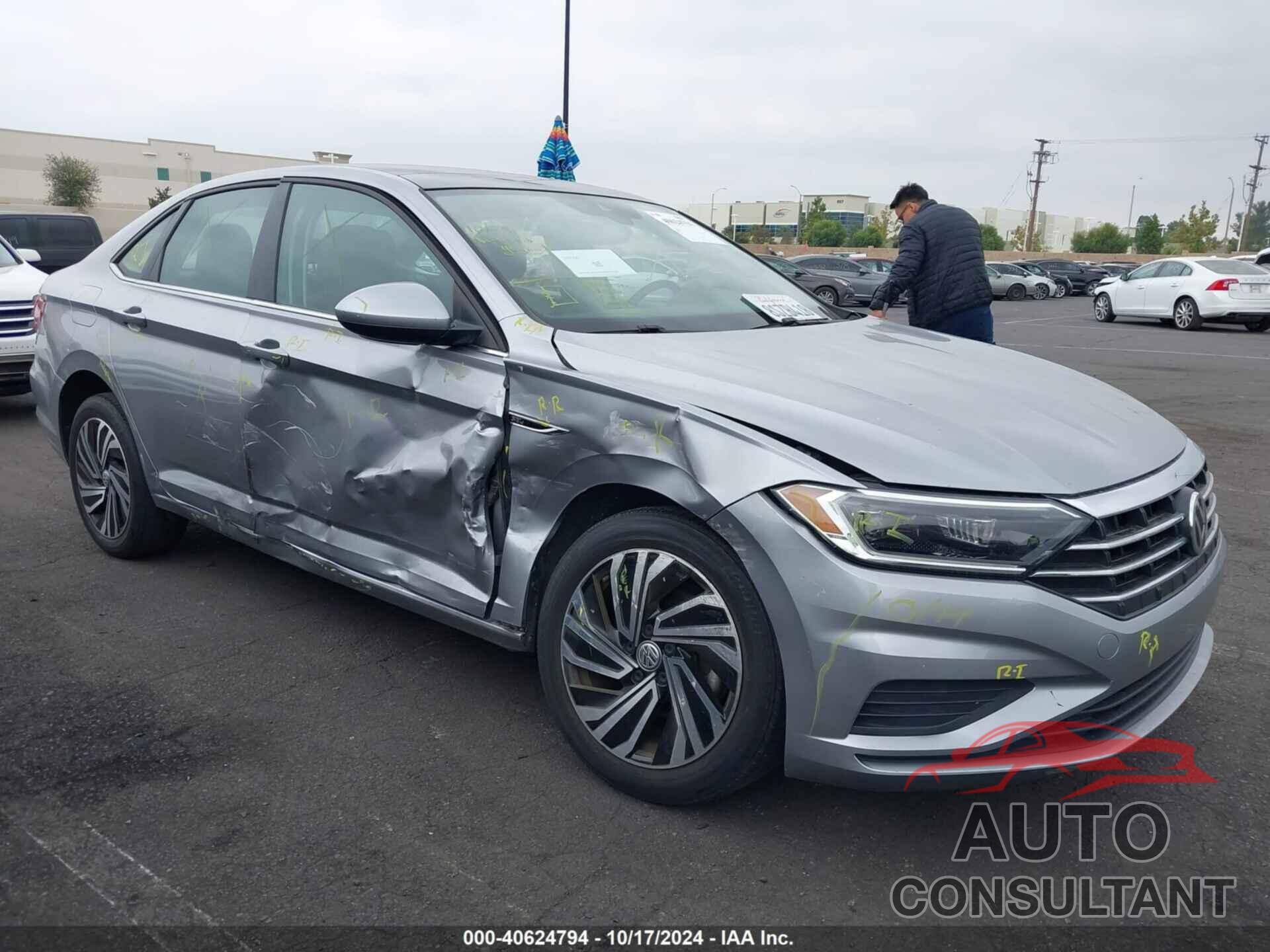 VOLKSWAGEN JETTA 2020 - 3VWE57BU2LM087382