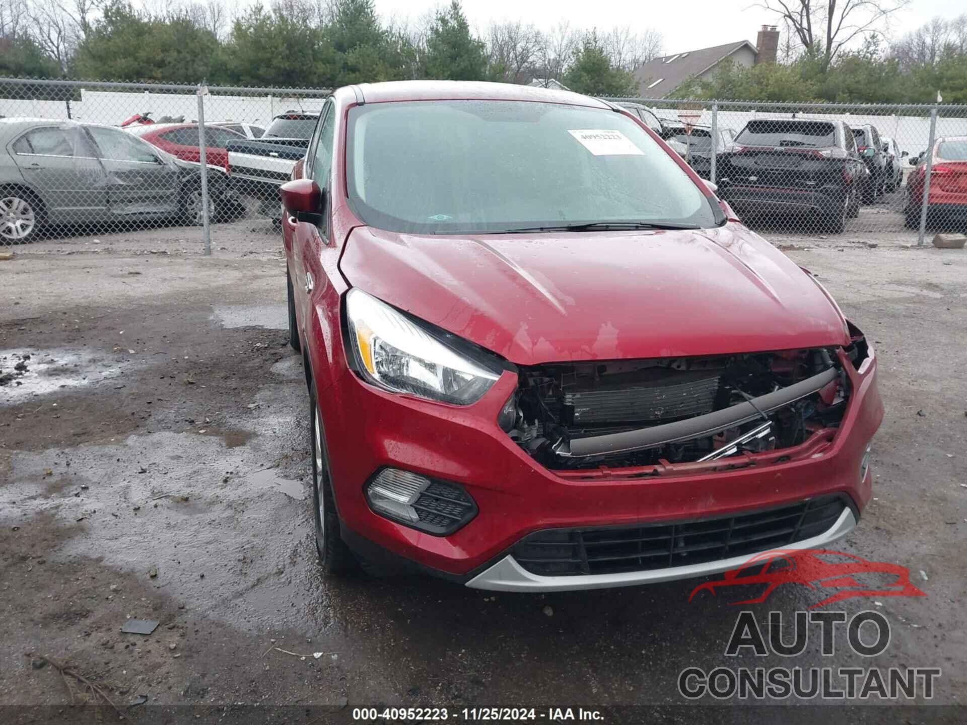 FORD ESCAPE 2017 - 1FMCU9GD0HUD18618