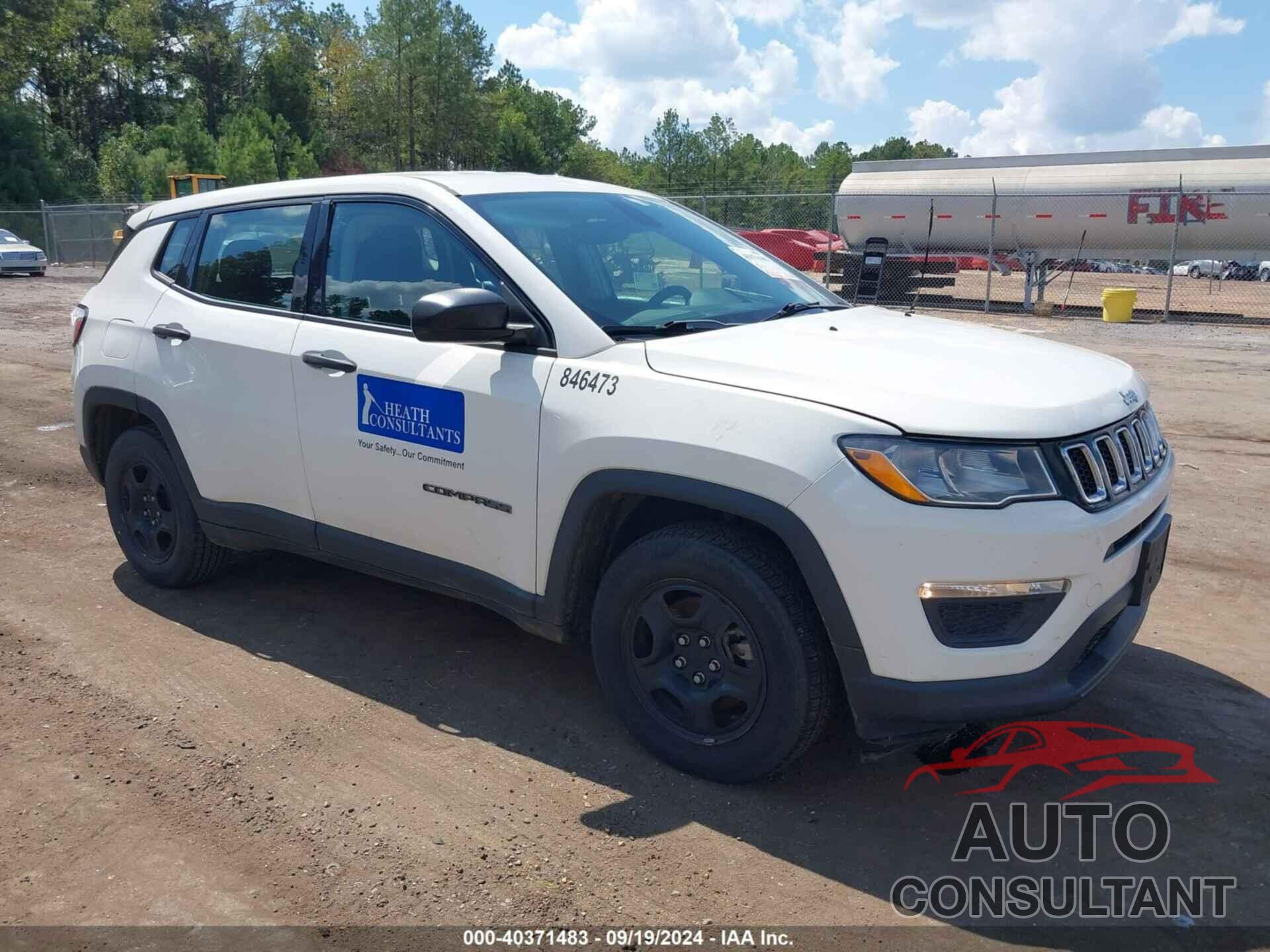 JEEP COMPASS 2018 - 3C4NJCAB0JT263436