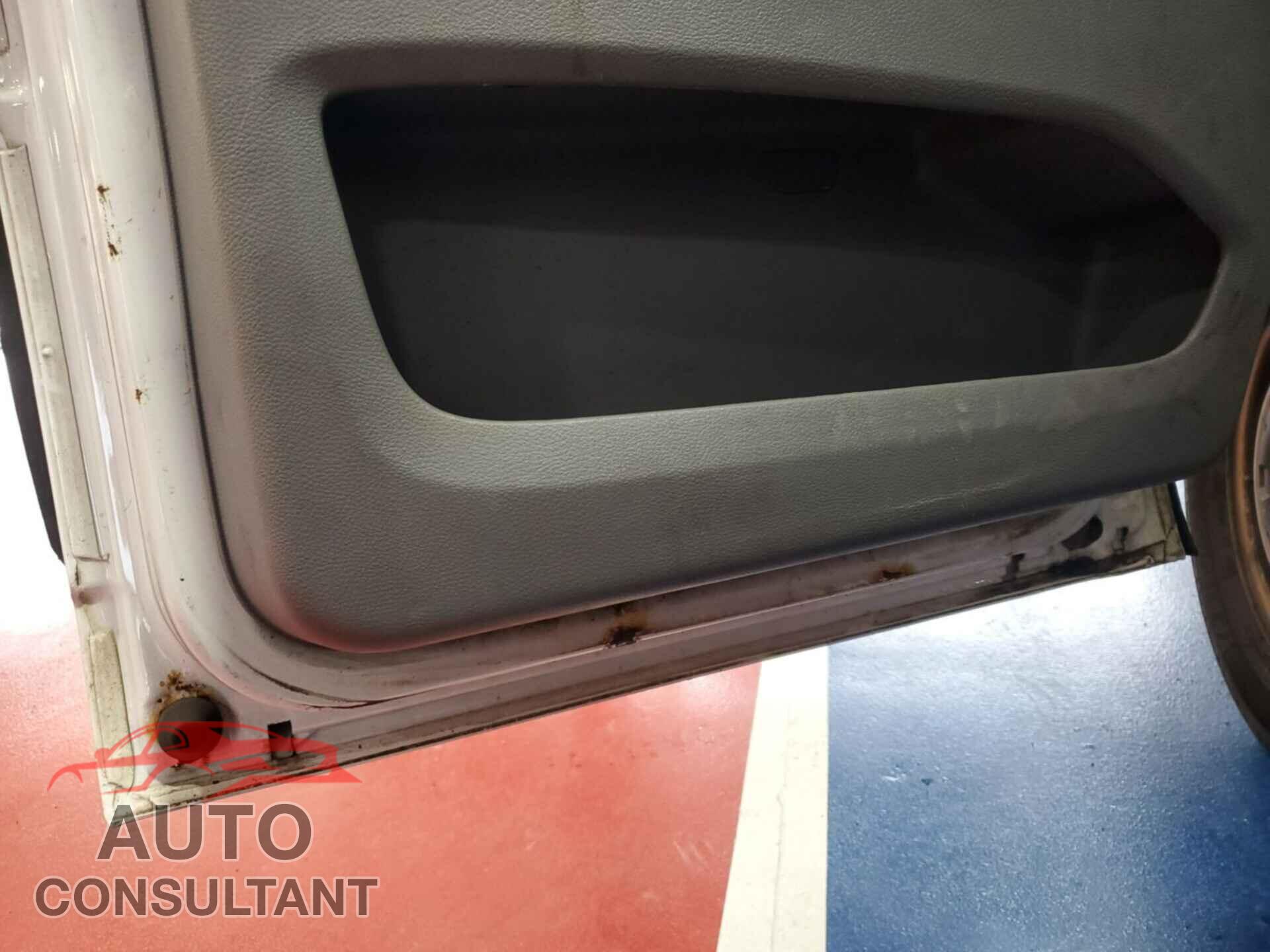 FORD TRANSIT 2017 - 1FTYE1YM0HKA82250