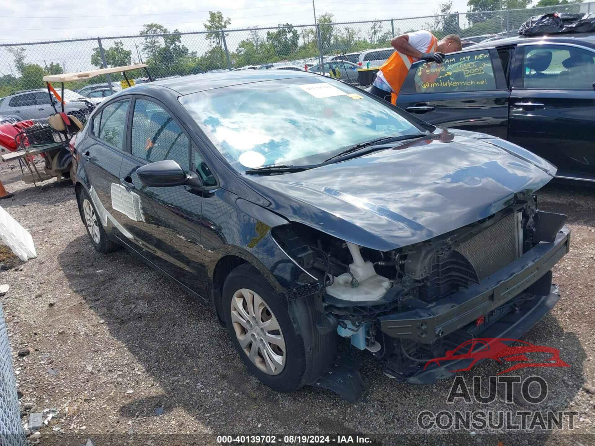 KIA FORTE 2018 - 3KPFK4A79JE178635