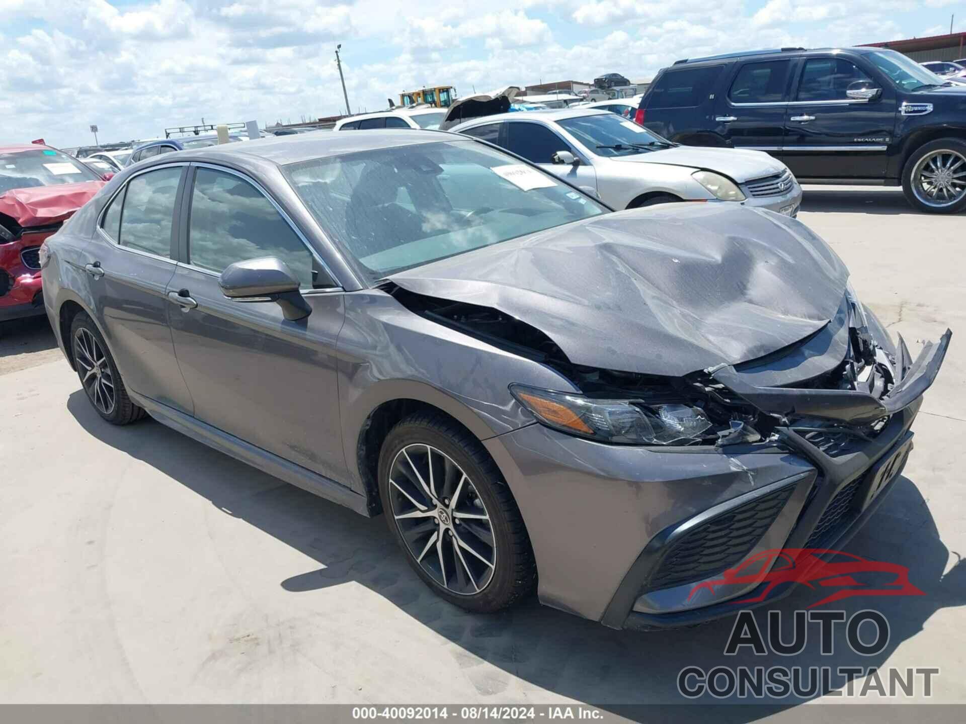 TOYOTA CAMRY 2023 - 4T1G11AK0PU734282