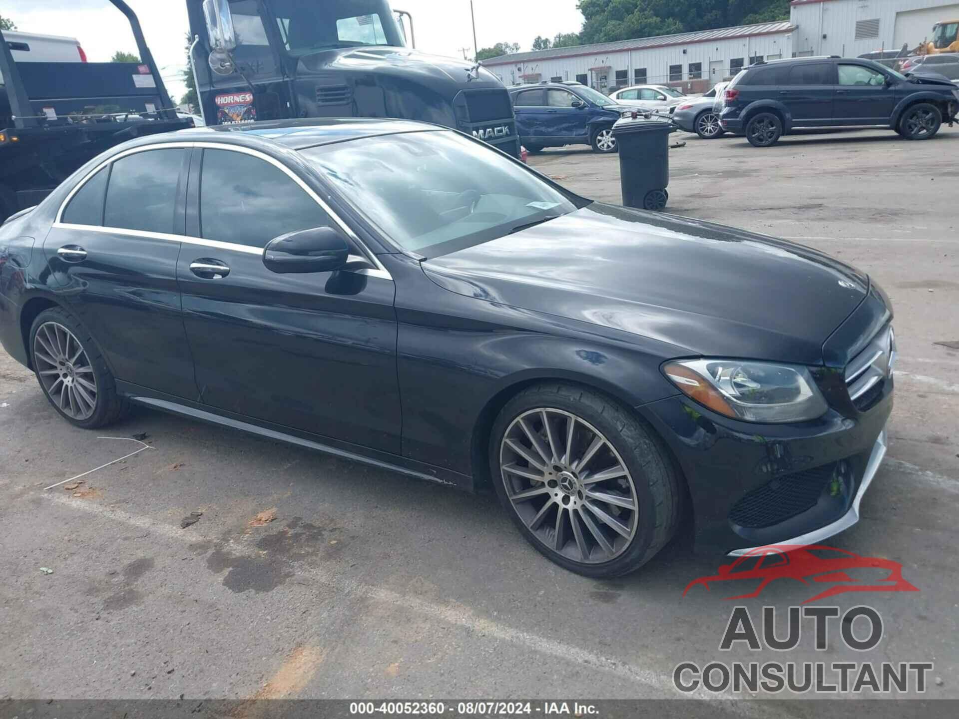 MERCEDES-BENZ C 300 2017 - 55SWF4KB4HU208649