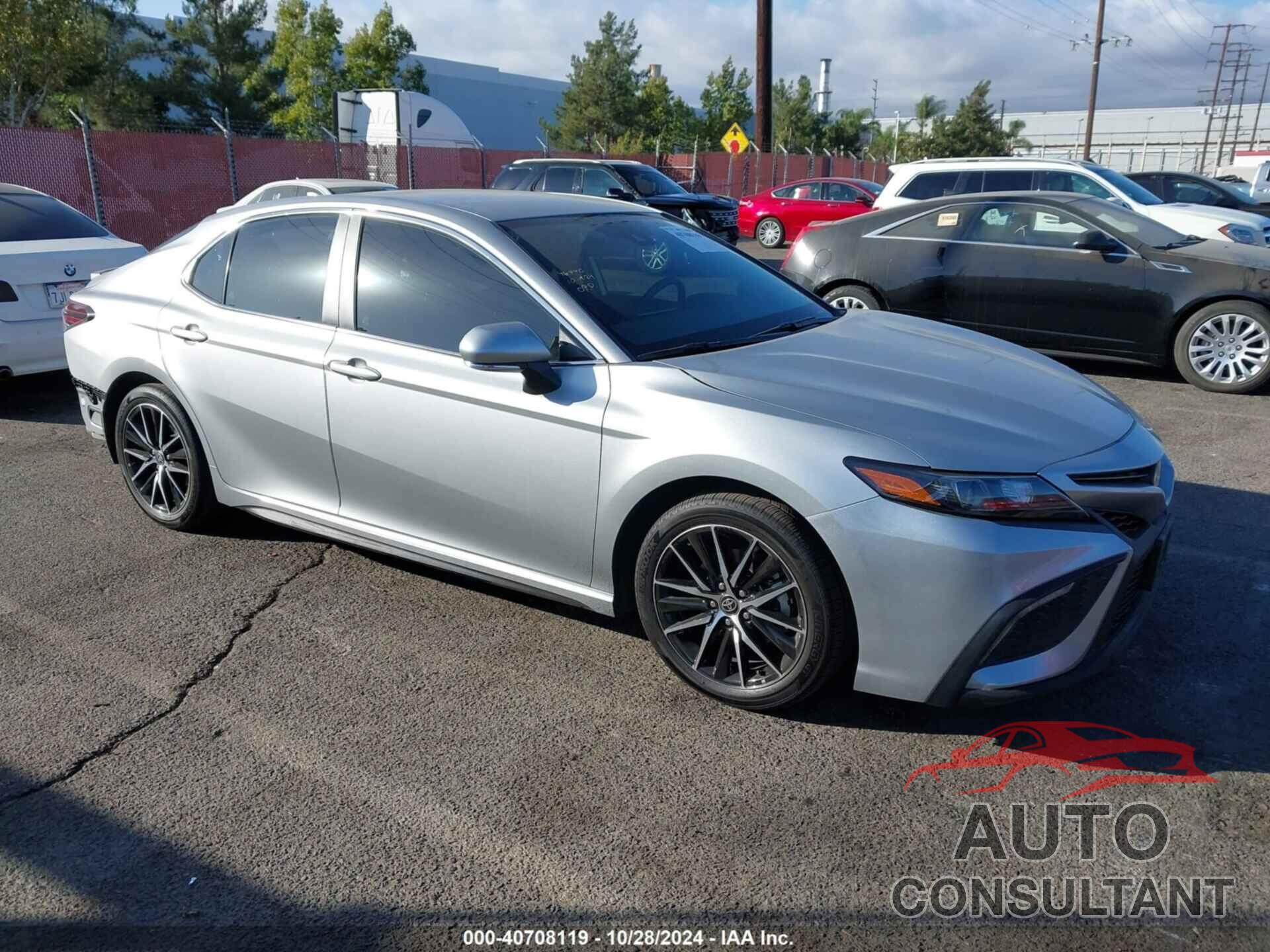 TOYOTA CAMRY 2024 - 4T1G11AK2RU237415