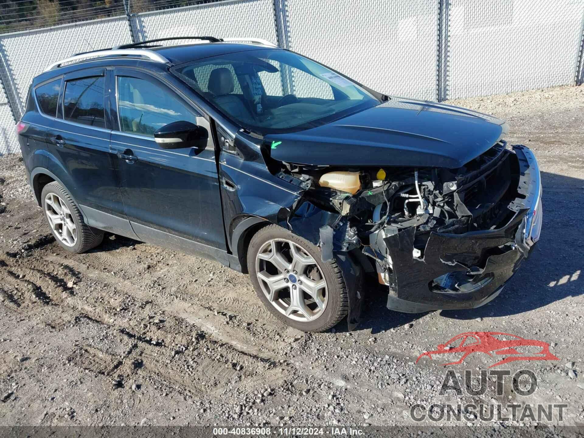 FORD ESCAPE 2017 - 1FMCU9J91HUB34051