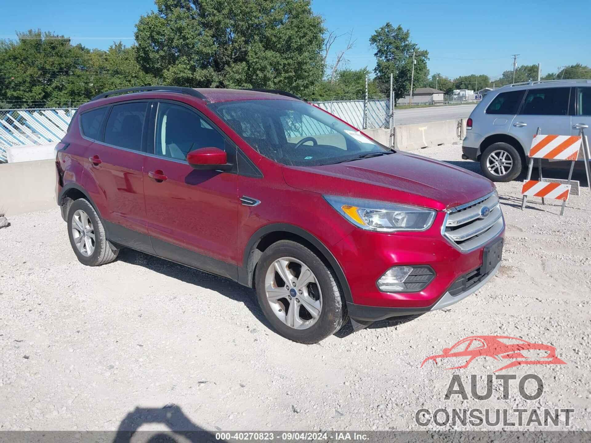 FORD ESCAPE 2018 - 1FMCU0GD4JUA07579