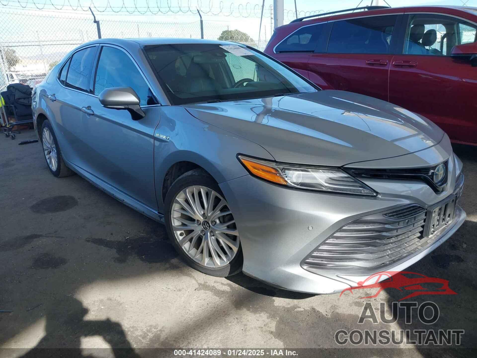 TOYOTA CAMRY HYBRID 2018 - 4T1B21HK5JU008406