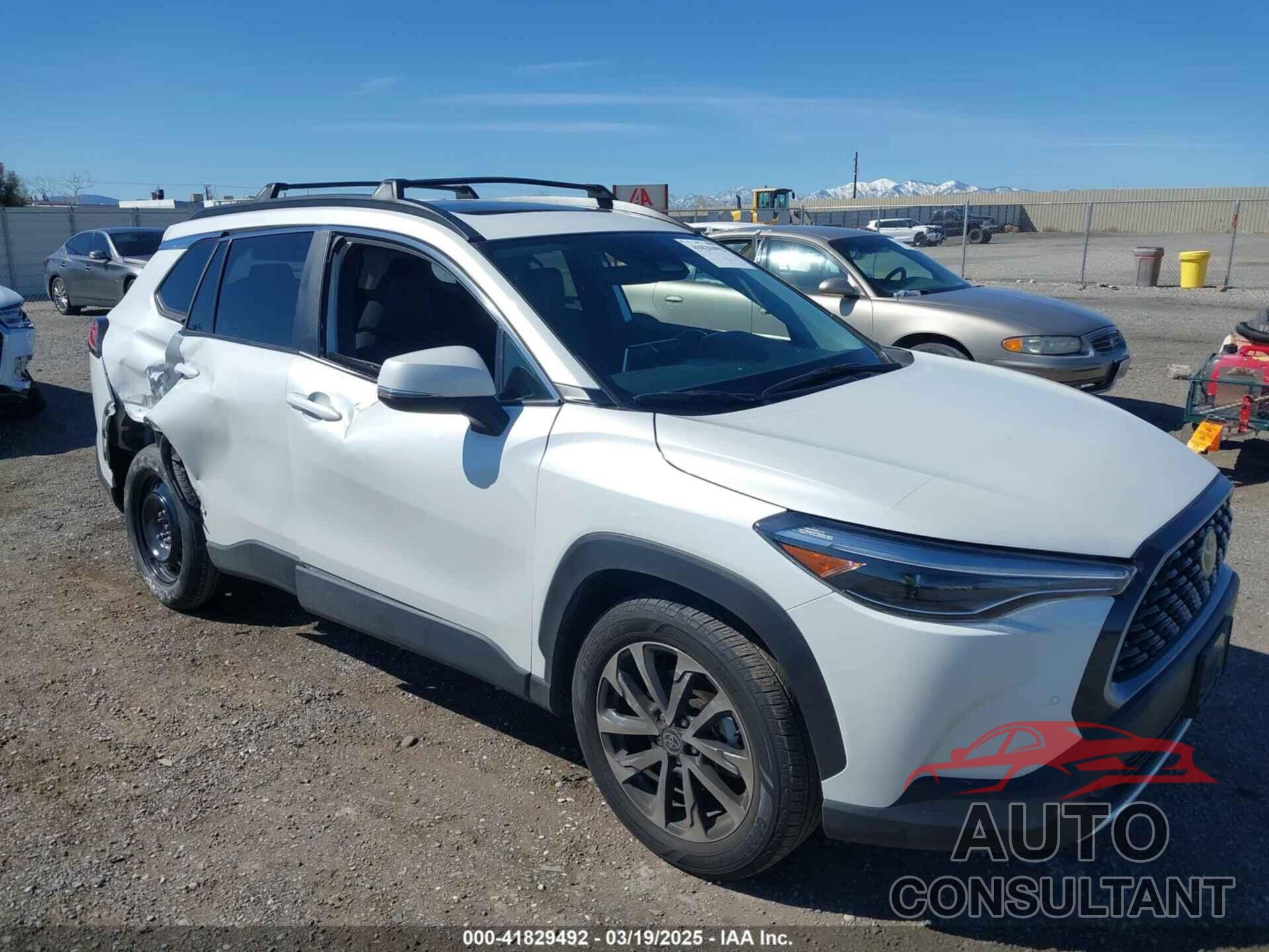TOYOTA COROLLA CROSS 2023 - 7MUDAAAG2PV067812