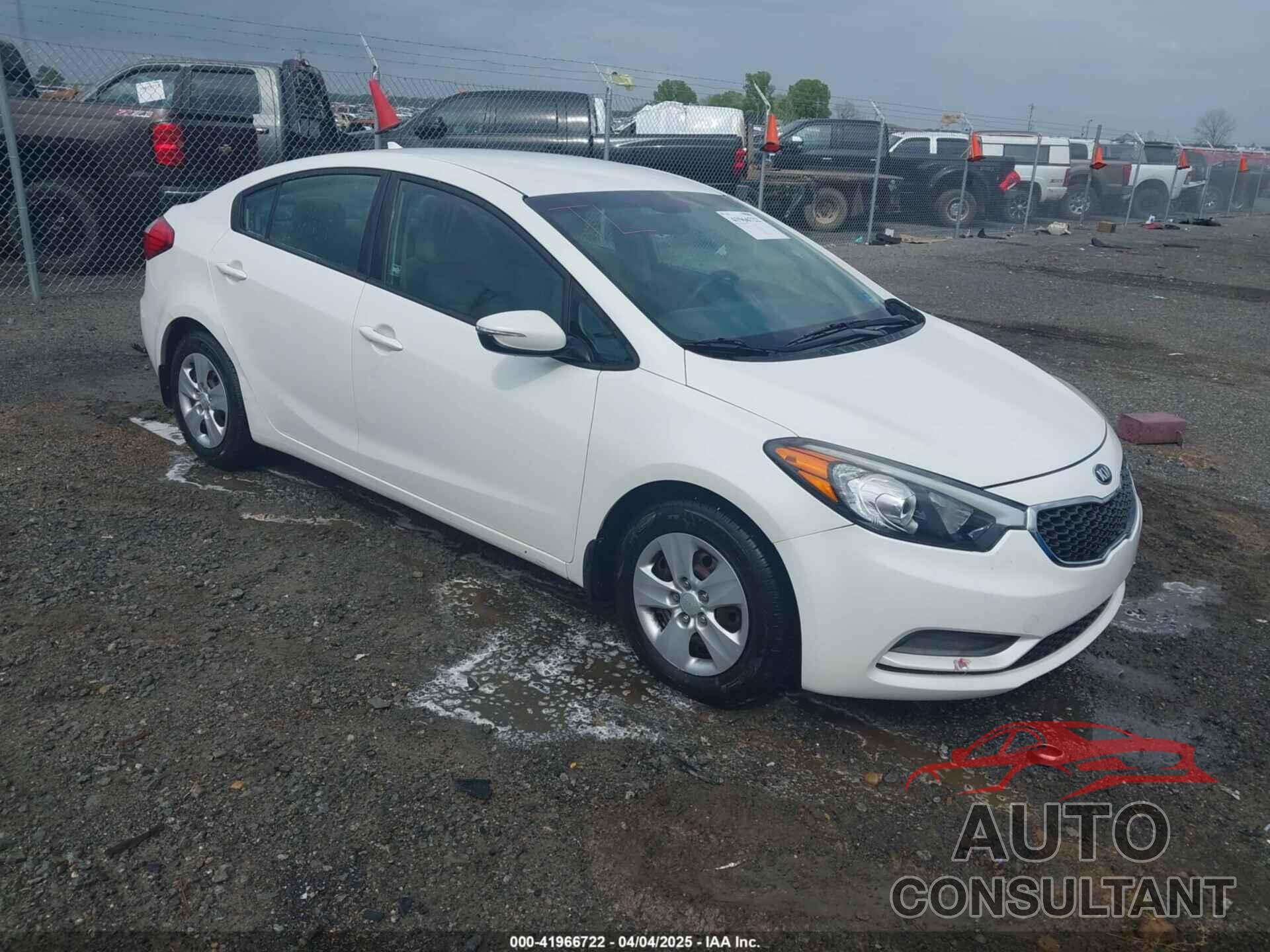 KIA FORTE 2015 - KNAFX4A6XF5286156