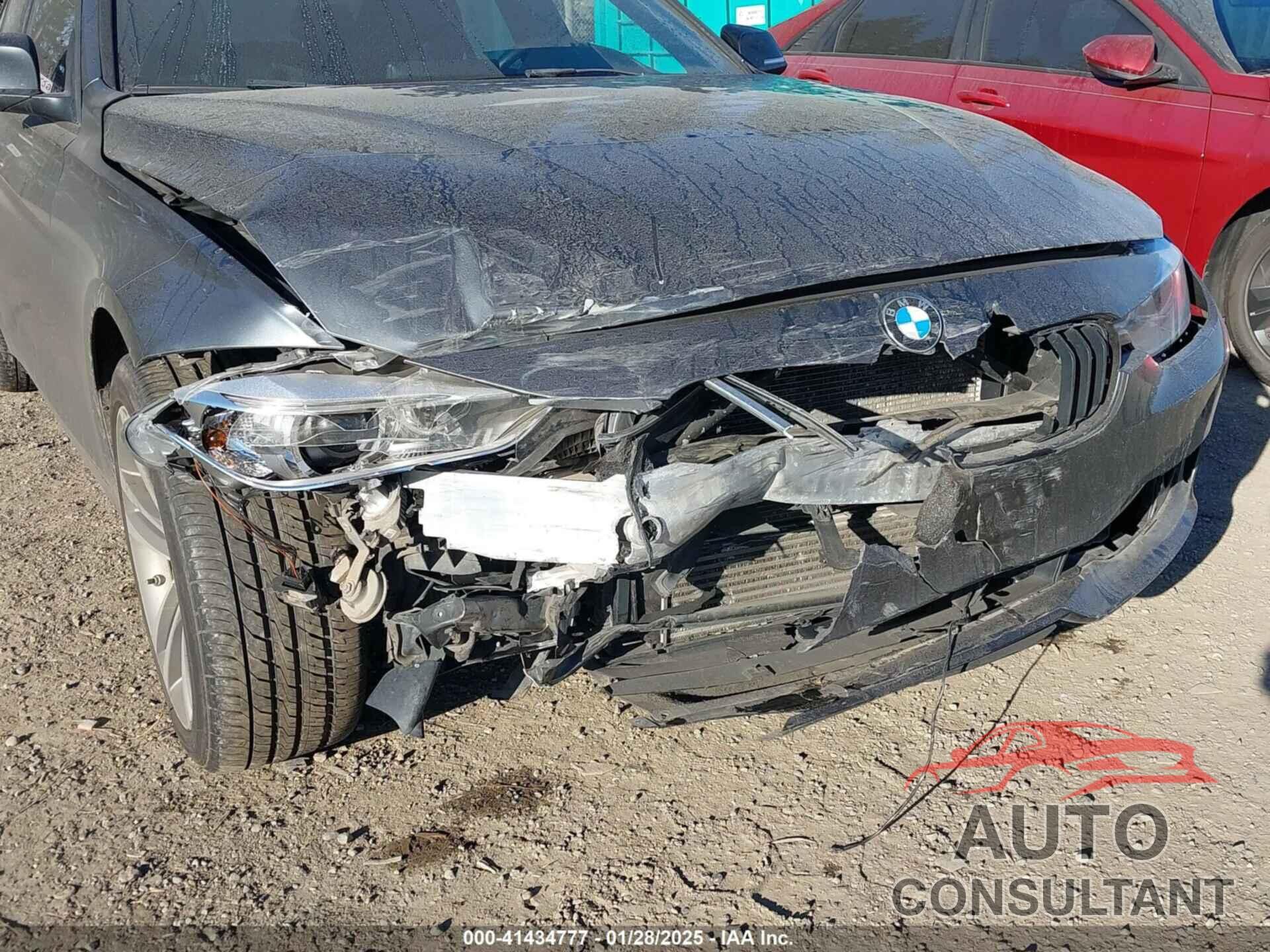 BMW 328I 2013 - WBA3B5G51DNS04317