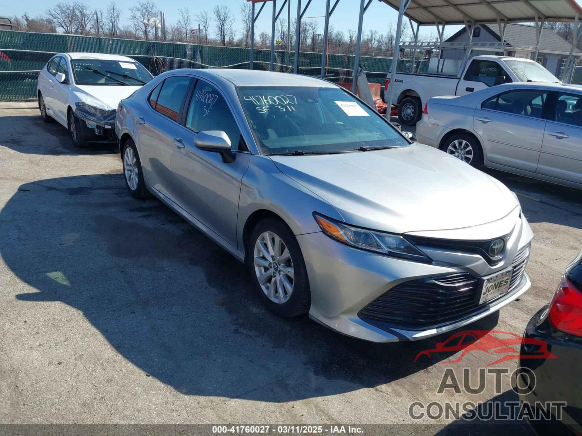 TOYOTA CAMRY 2019 - 4T1B11HK2KU210382