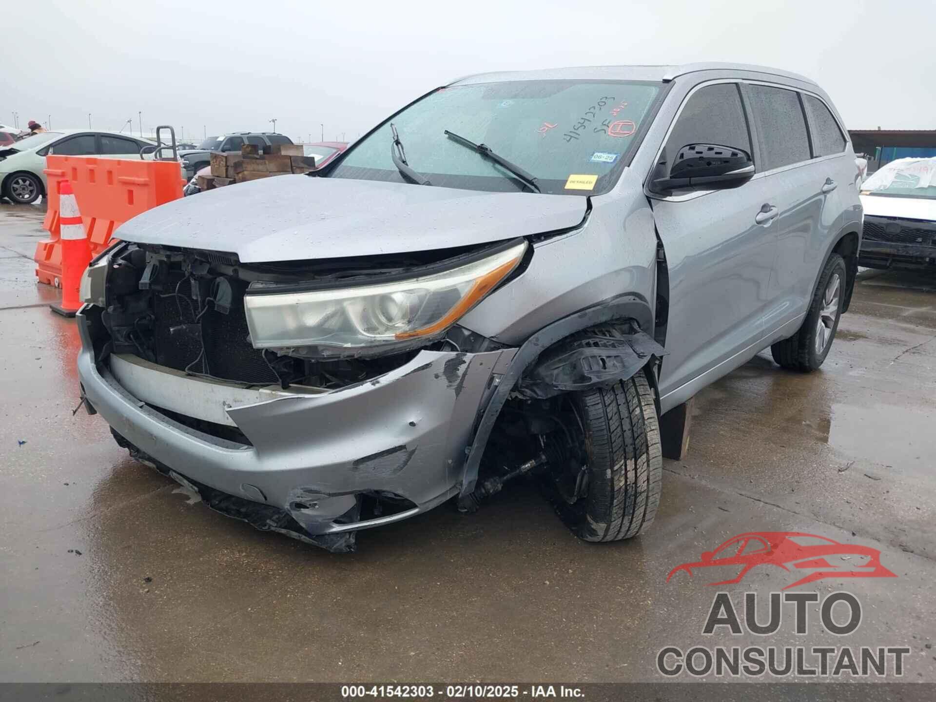 TOYOTA HIGHLANDER 2015 - 5TDKKRFH9FS076259