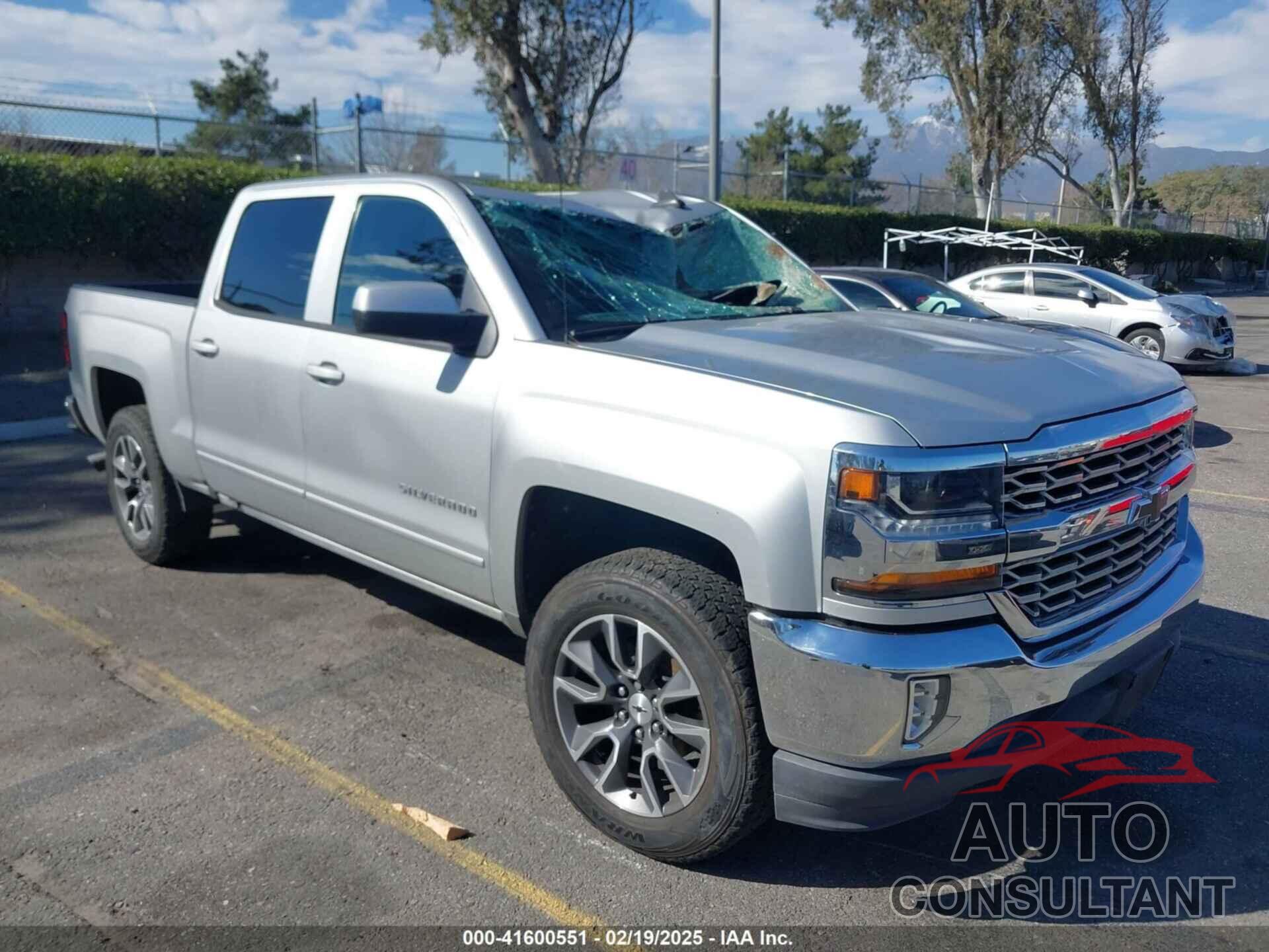 CHEVROLET SILVERADO 1500 2018 - 3GCPCREC3JG335487