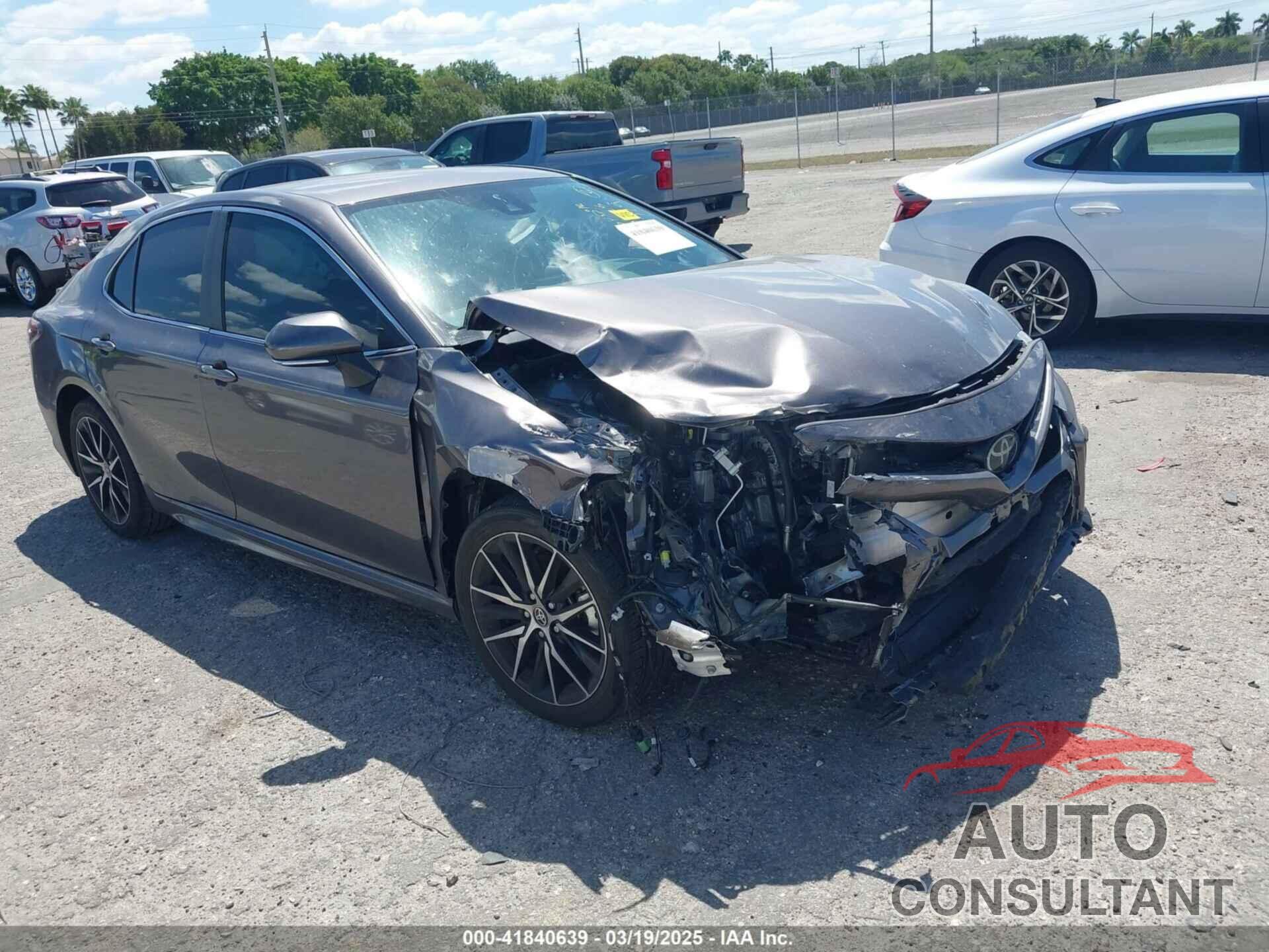 TOYOTA CAMRY 2023 - 4T1G11AK8PU766610