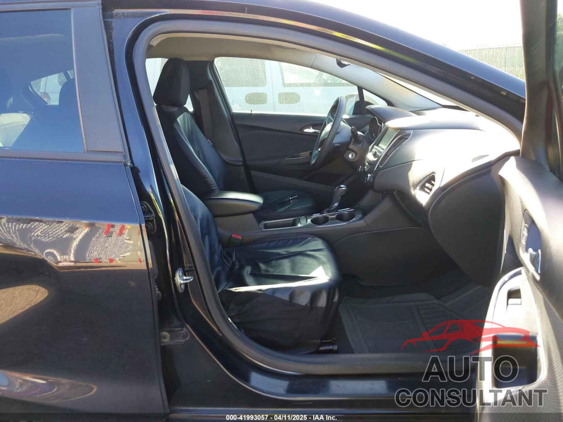 CHEVROLET CRUZE 2019 - 1G1BC5SMXK7126074