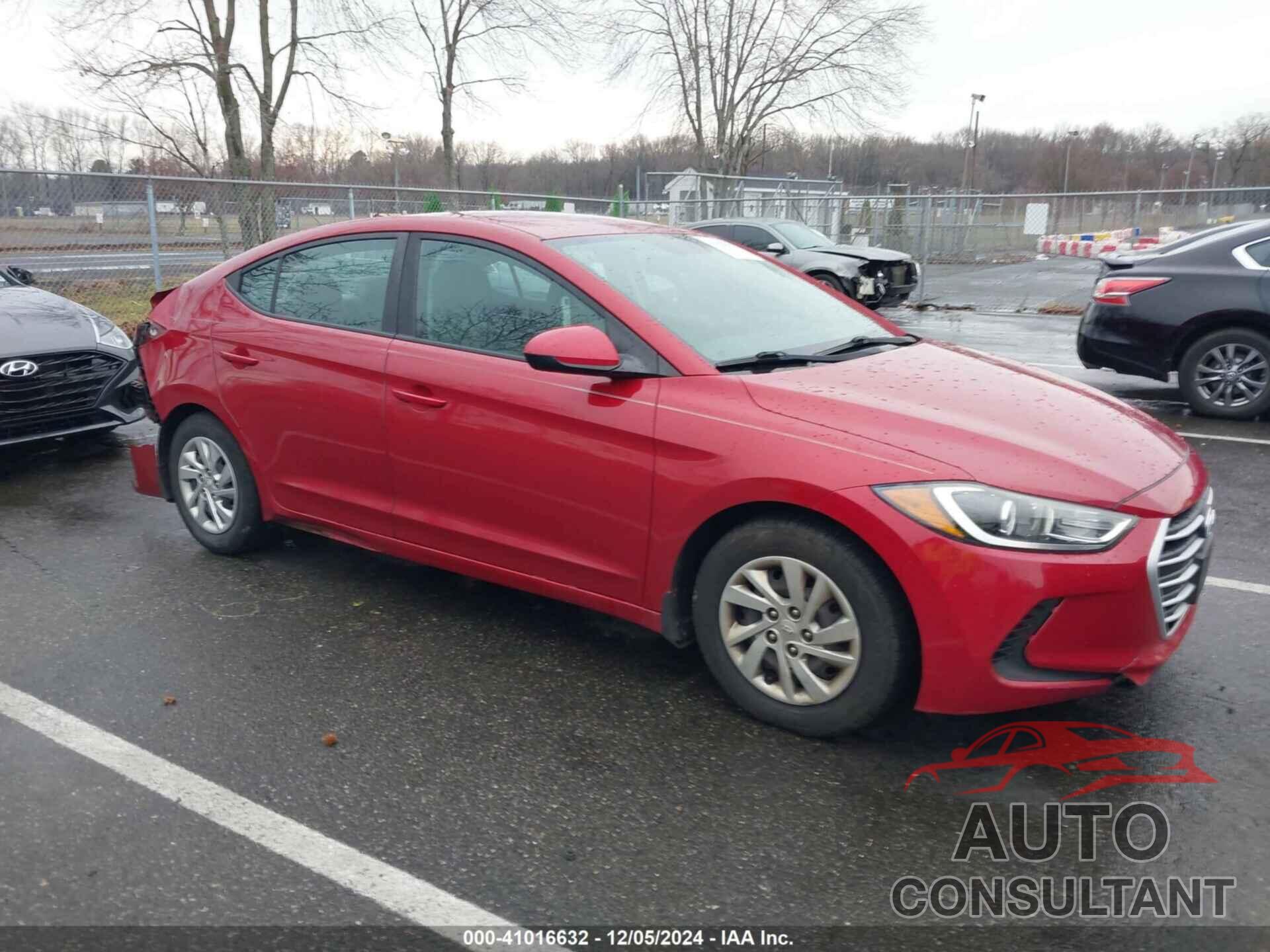 HYUNDAI ELANTRA 2017 - KMHD74LF7HU431410