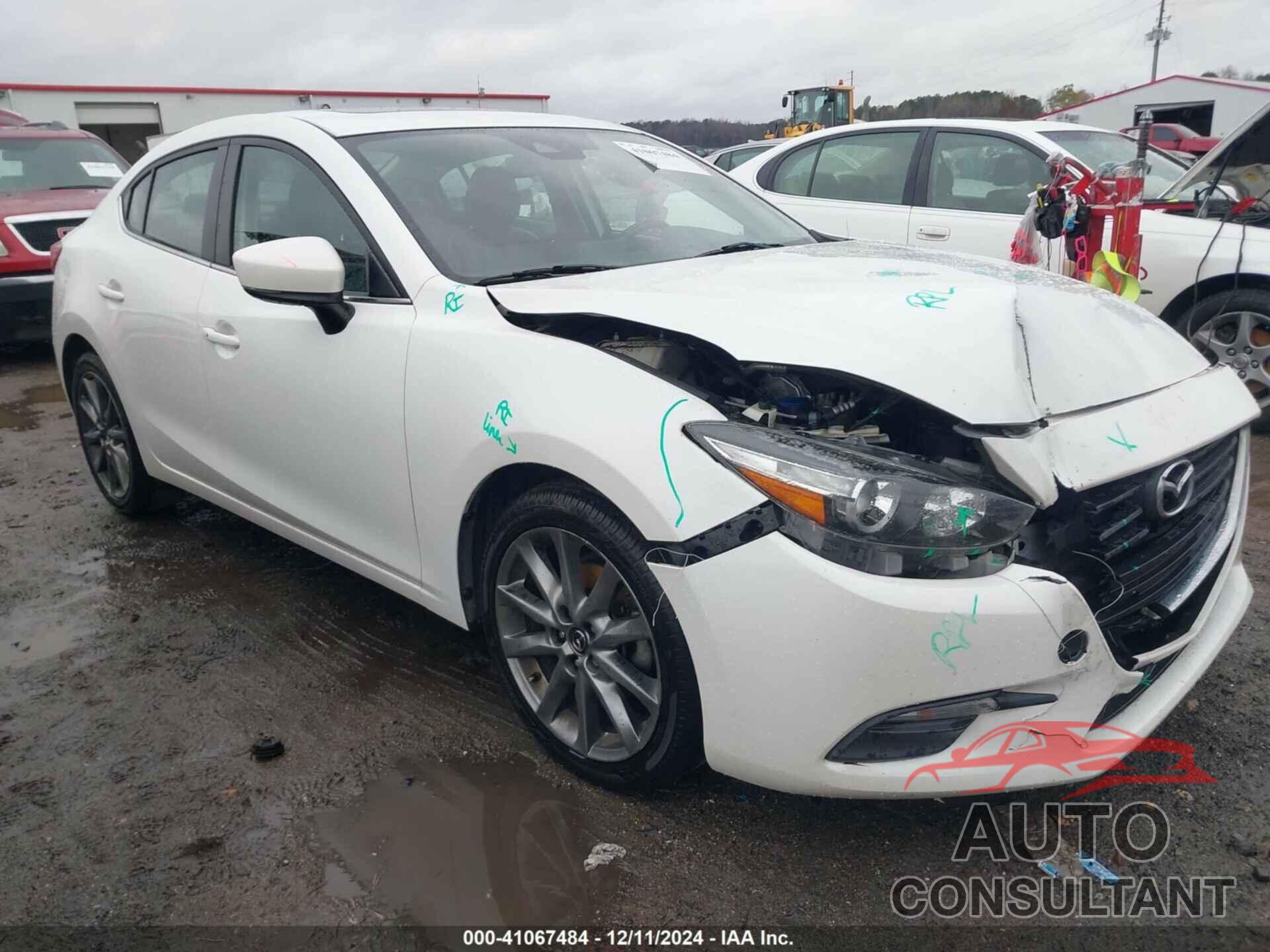 MAZDA MAZDA3 2018 - 3MZBN1V31JM212971