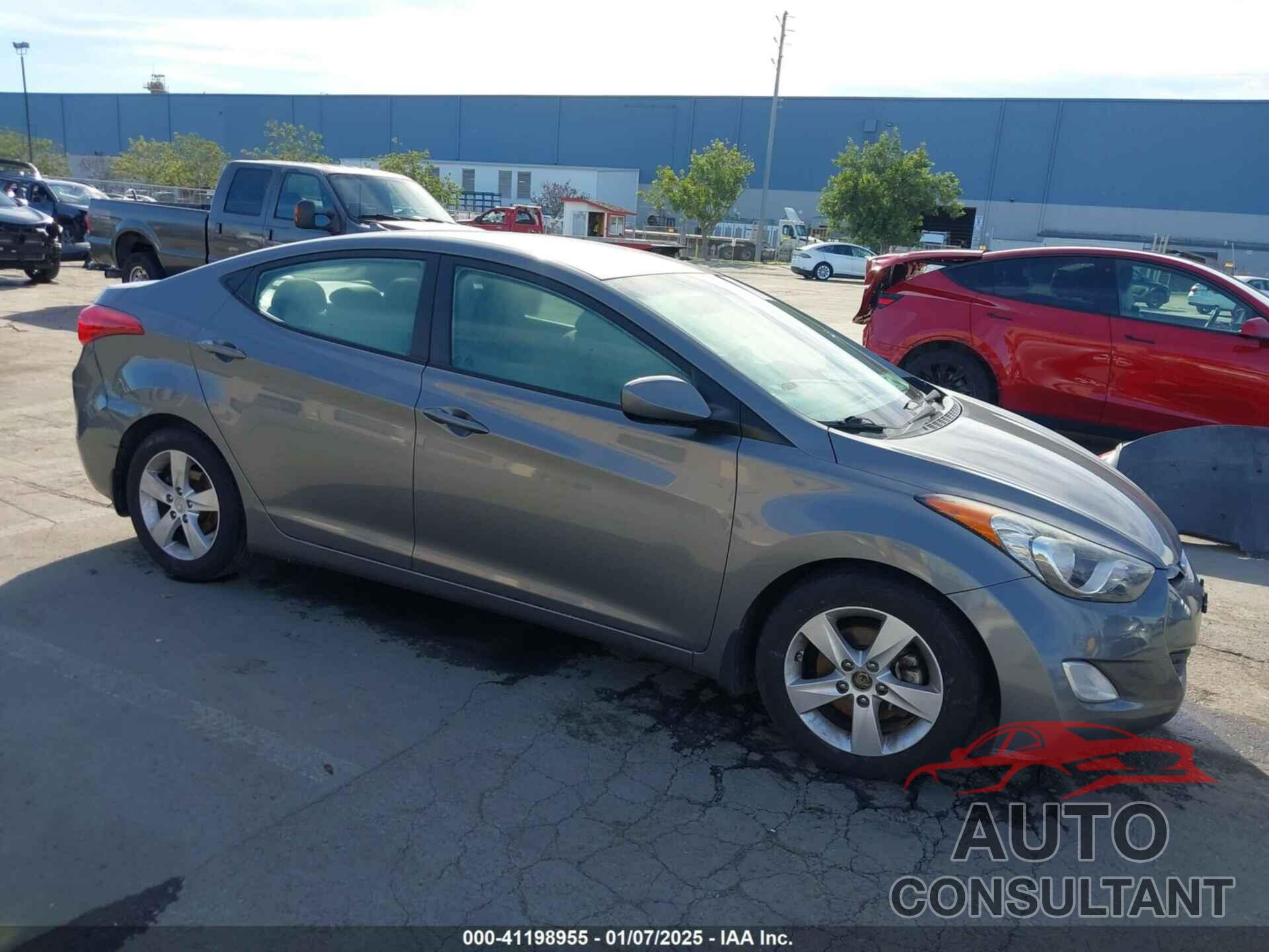 HYUNDAI ELANTRA 2013 - 5NPDH4AE8DH194667