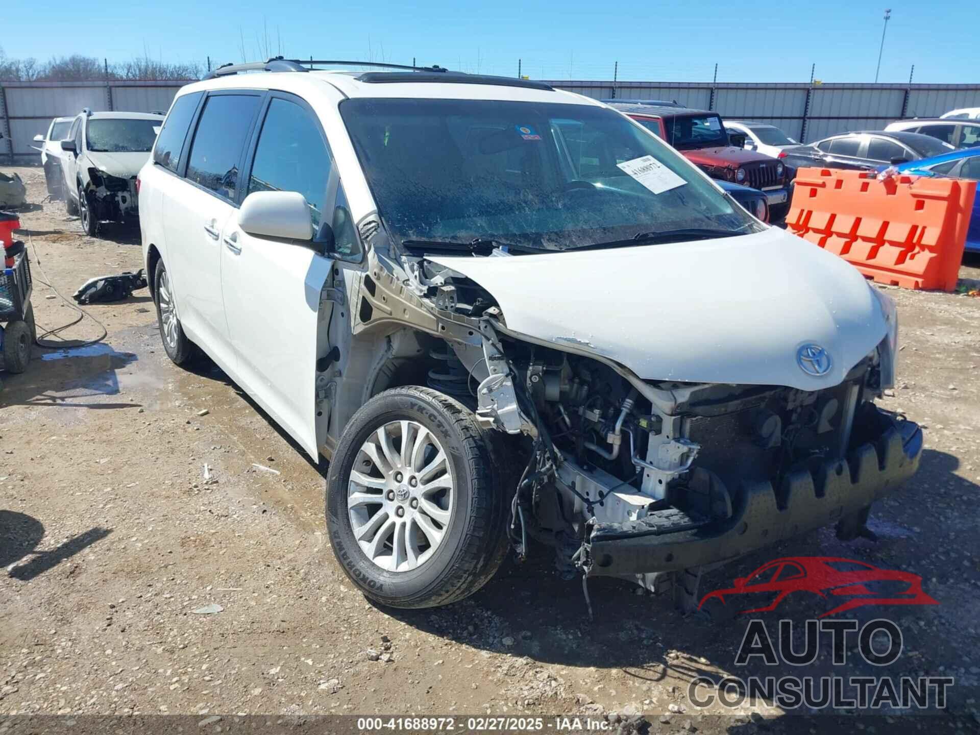 TOYOTA SIENNA 2015 - 5TDYK3DC7FS661582