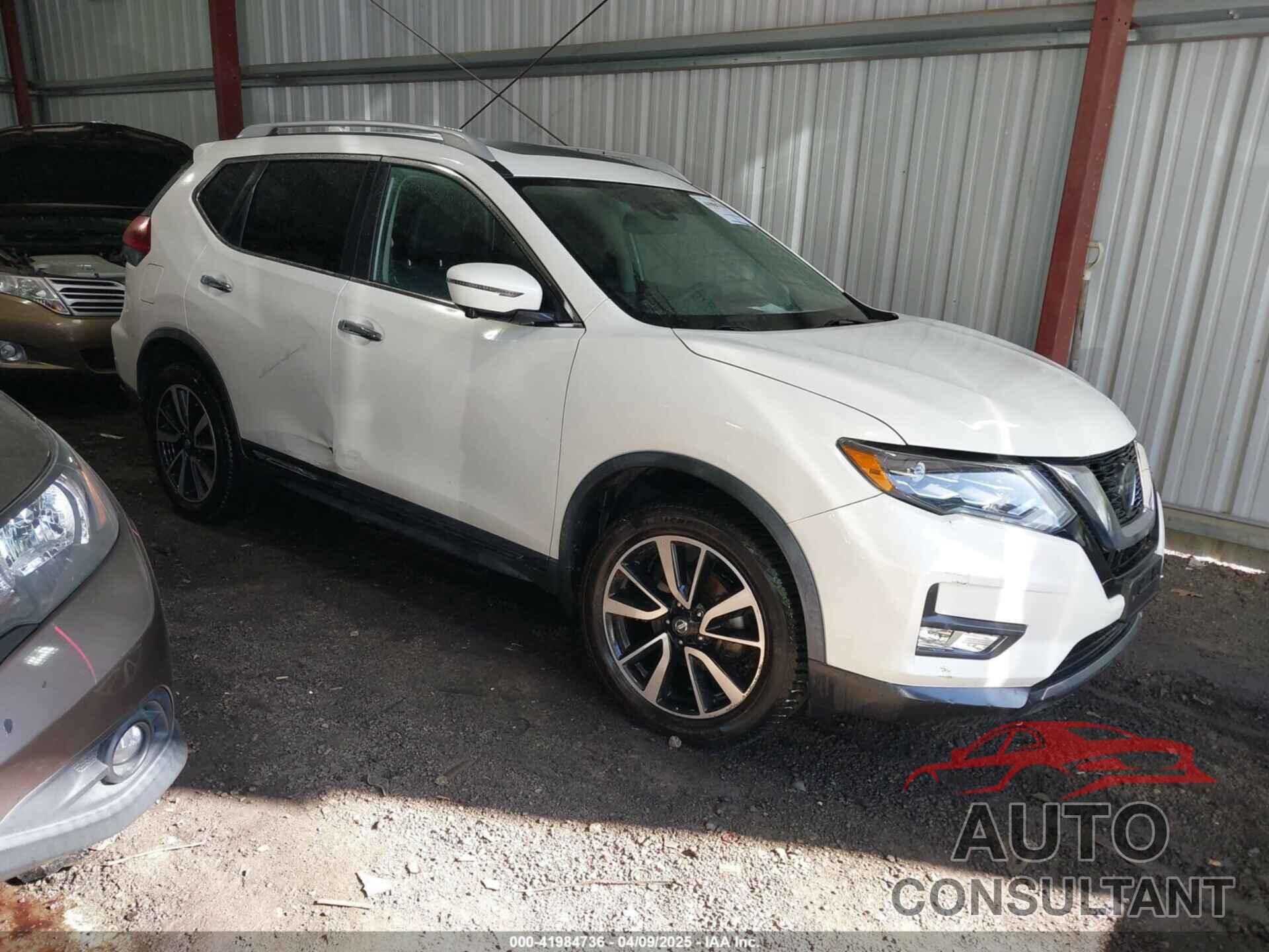 NISSAN ROGUE 2018 - JN8AT2MV3JW311177