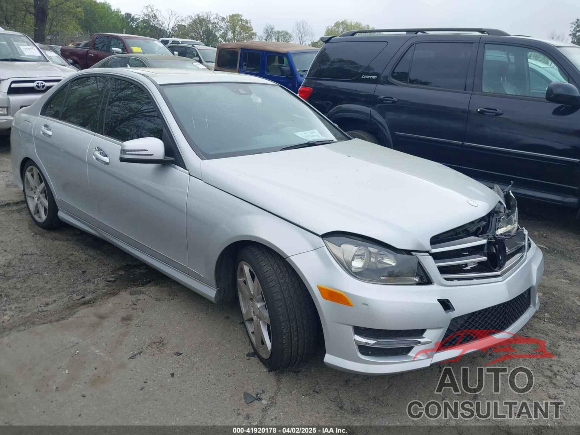 MERCEDES-BENZ C 250 2014 - WDDGF4HB3EG247091