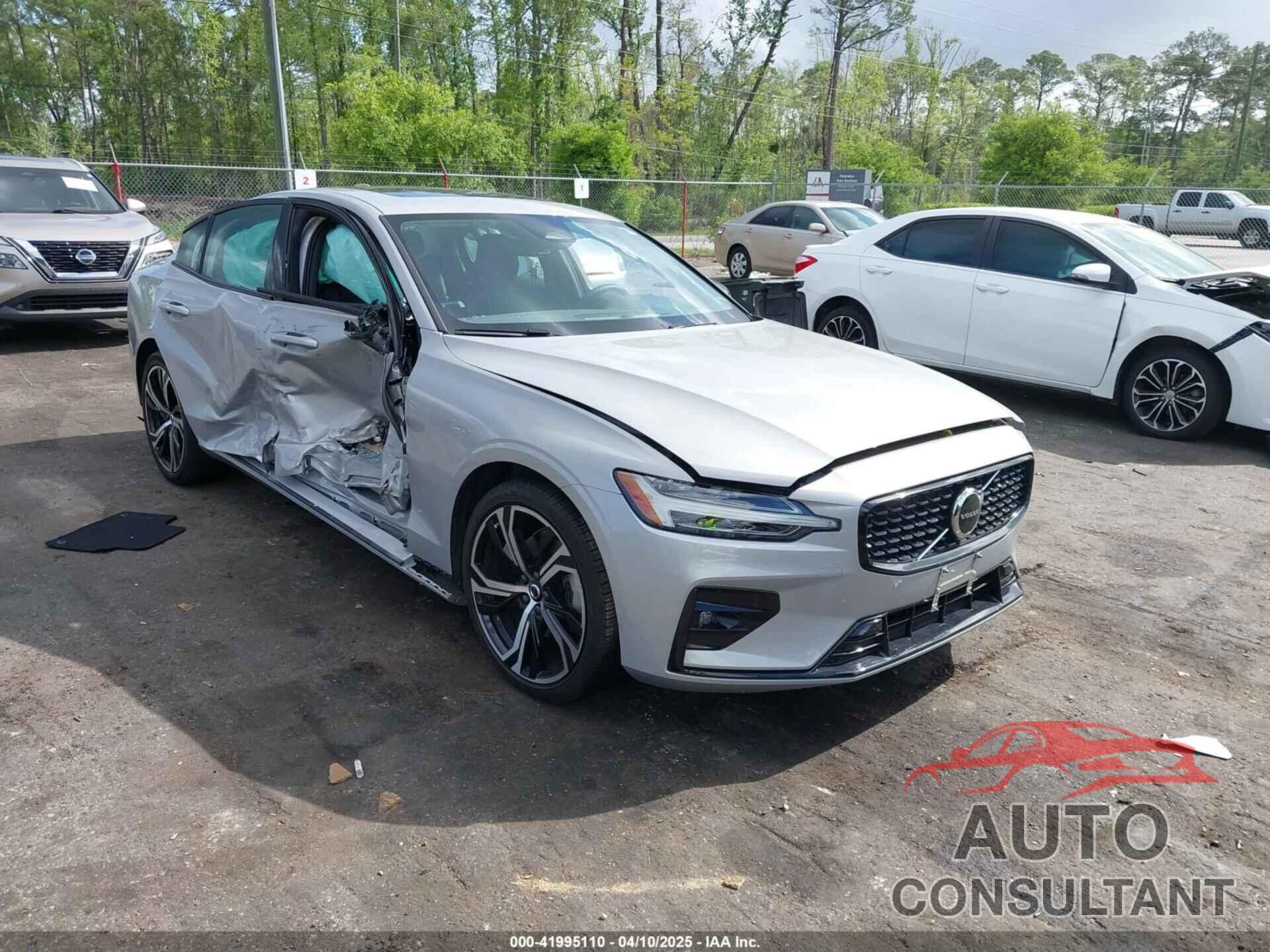 VOLVO S60 2024 - 7JRL12FK9RG319109