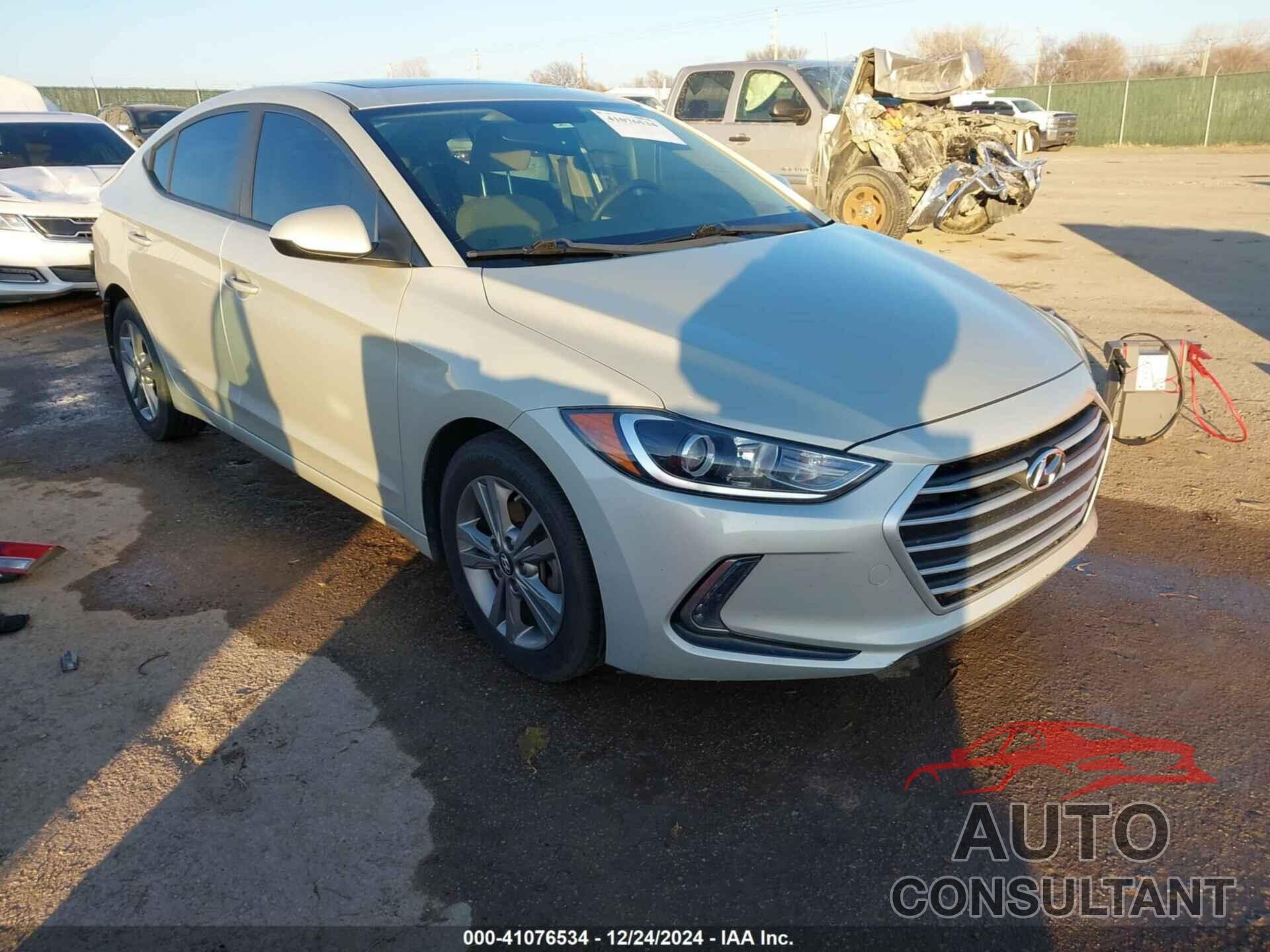 HYUNDAI ELANTRA 2017 - KMHD84LF5HU409029