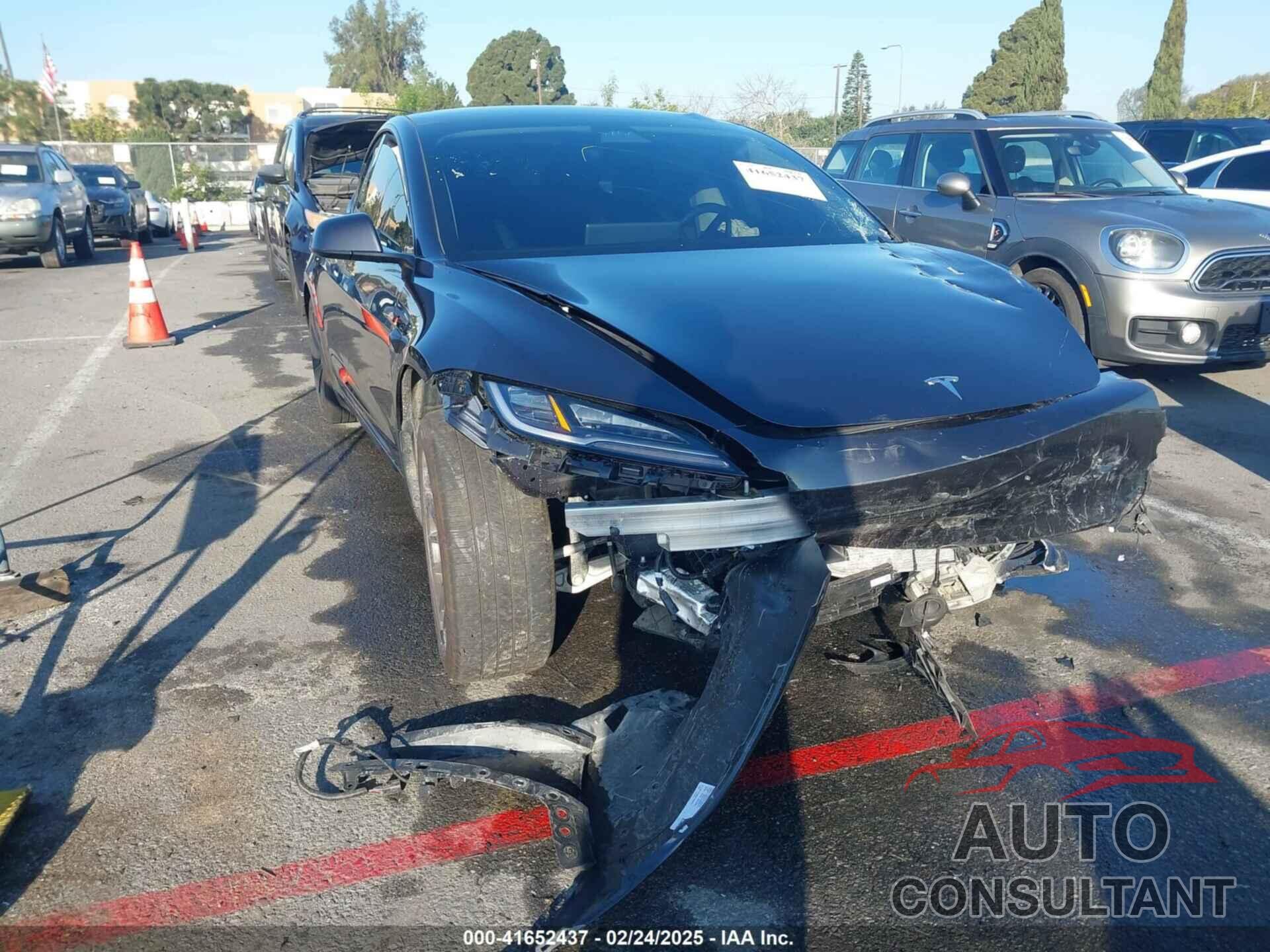 TESLA MODEL 3 2024 - 5YJ3E1EA5RF783661
