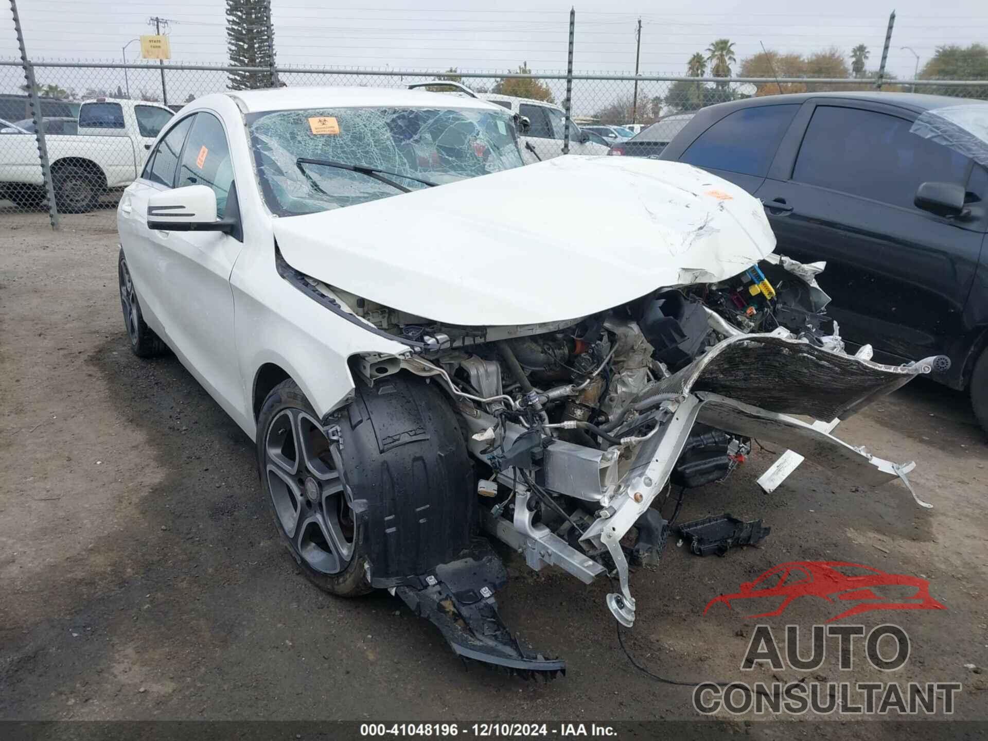 MERCEDES-BENZ CLA 250 2014 - WDDSJ4EB3EN052360
