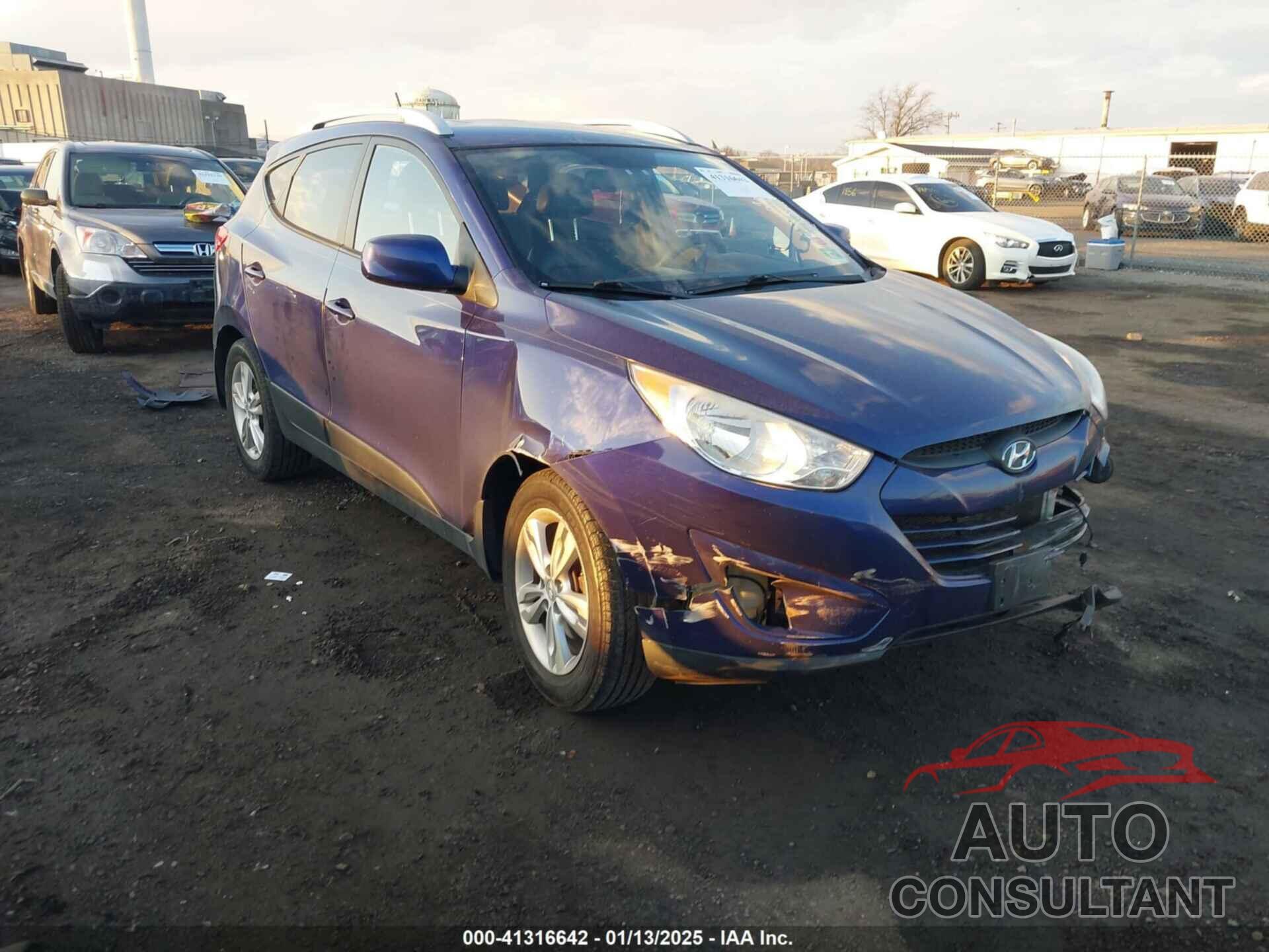 HYUNDAI TUCSON 2011 - KM8JUCAC7BU225252