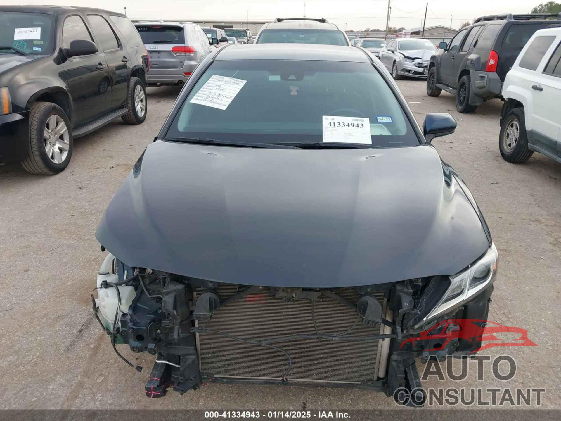TOYOTA CAMRY 2018 - 4T1B11HK0JU598954