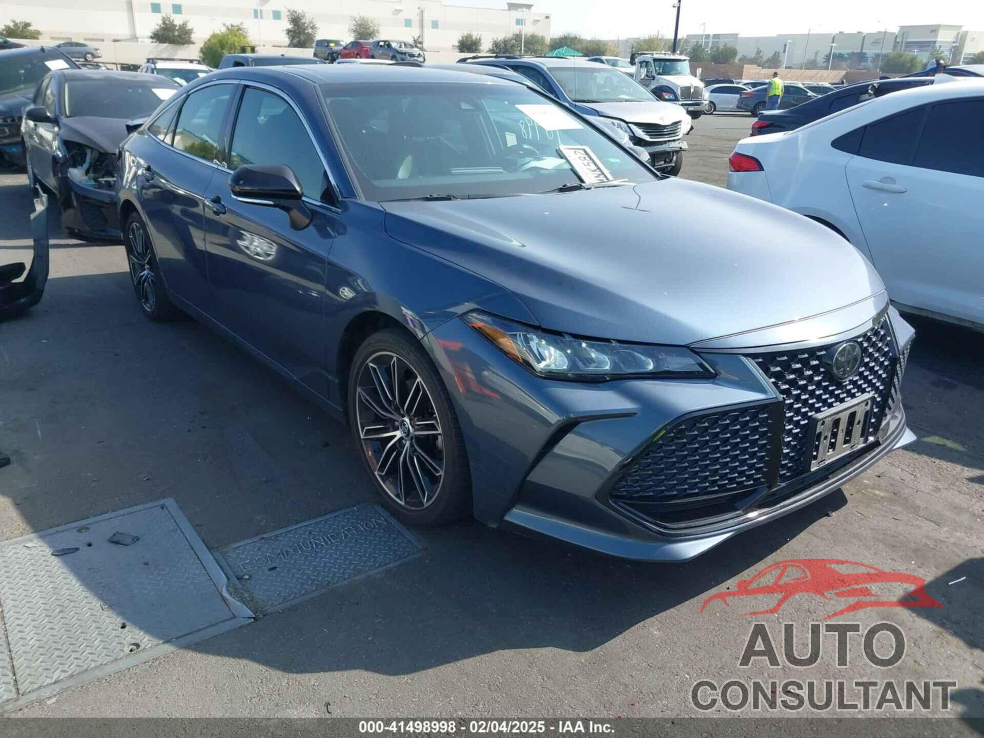 TOYOTA AVALON 2019 - 4T1BZ1FB5KU030812