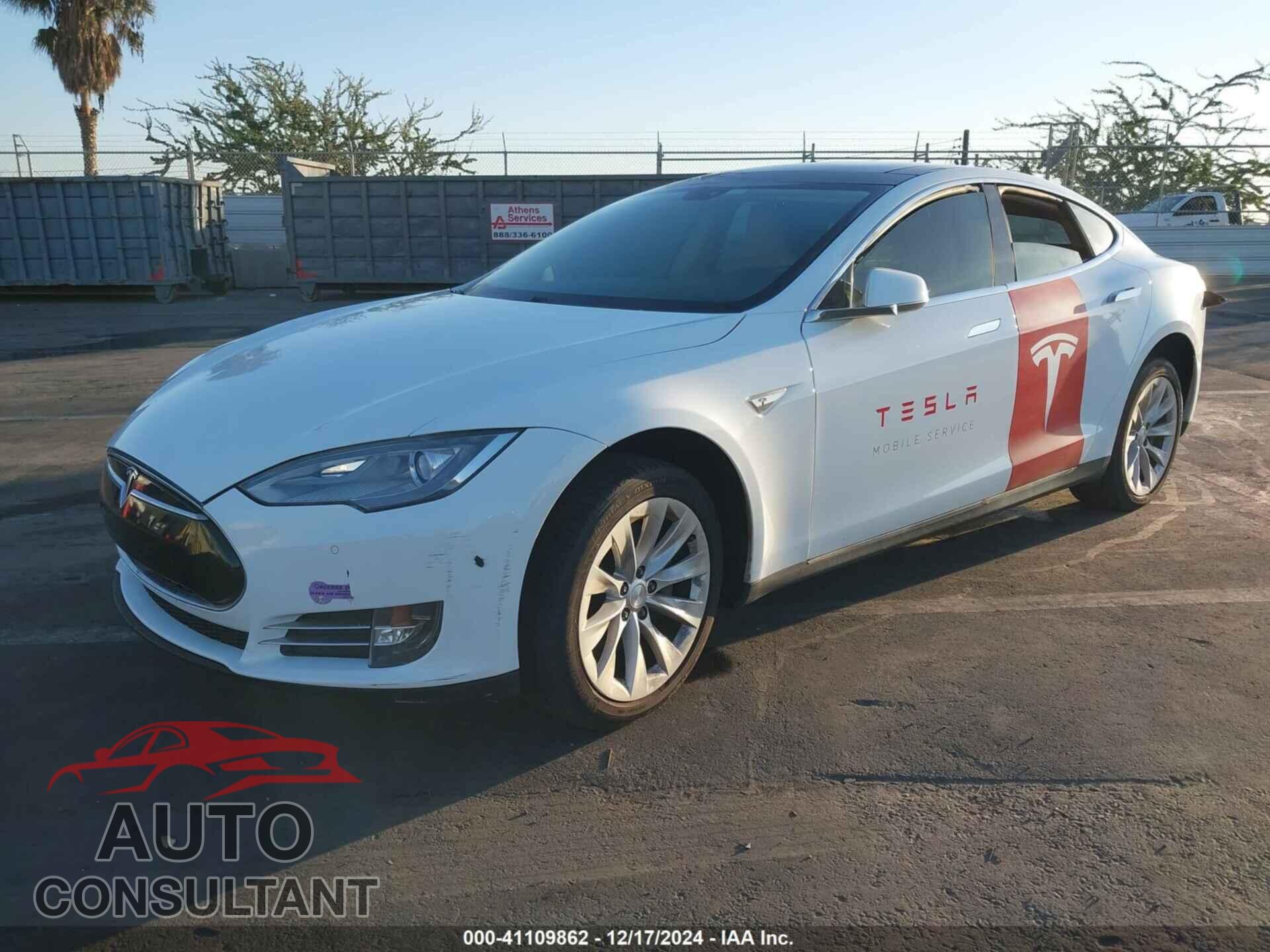 TESLA MODEL S 2013 - 5YJSA1DN5DFP27711