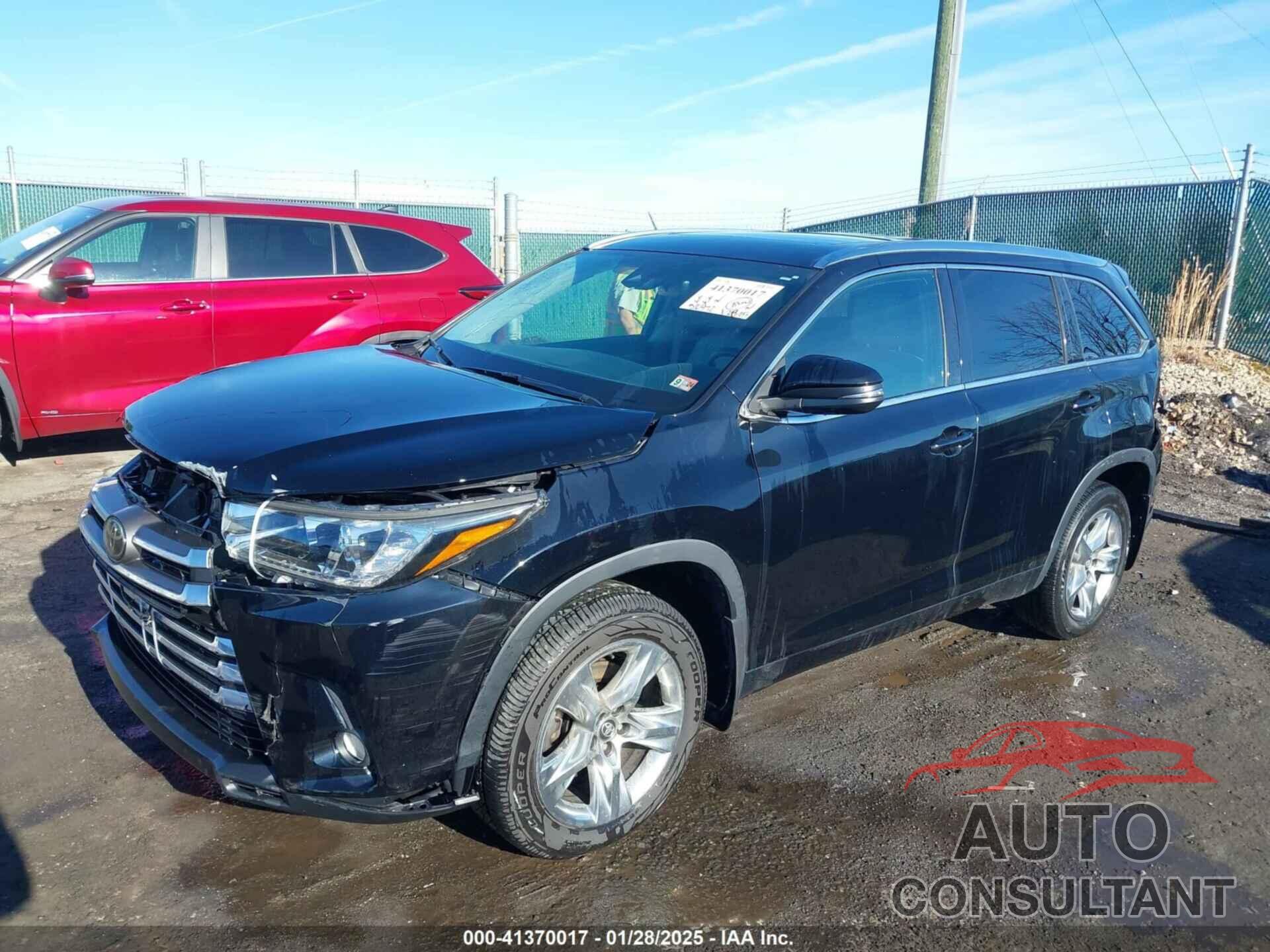TOYOTA HIGHLANDER 2018 - 5TDDZRFH3JS869473