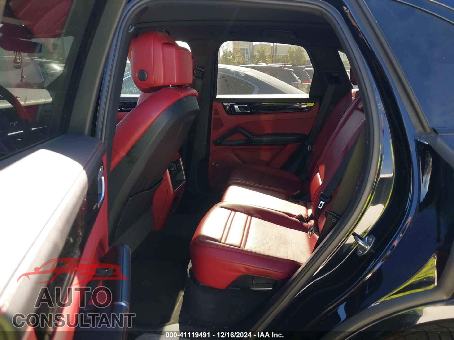 PORSCHE CAYENNE 2021 - WP1AA2AY2MDA03657